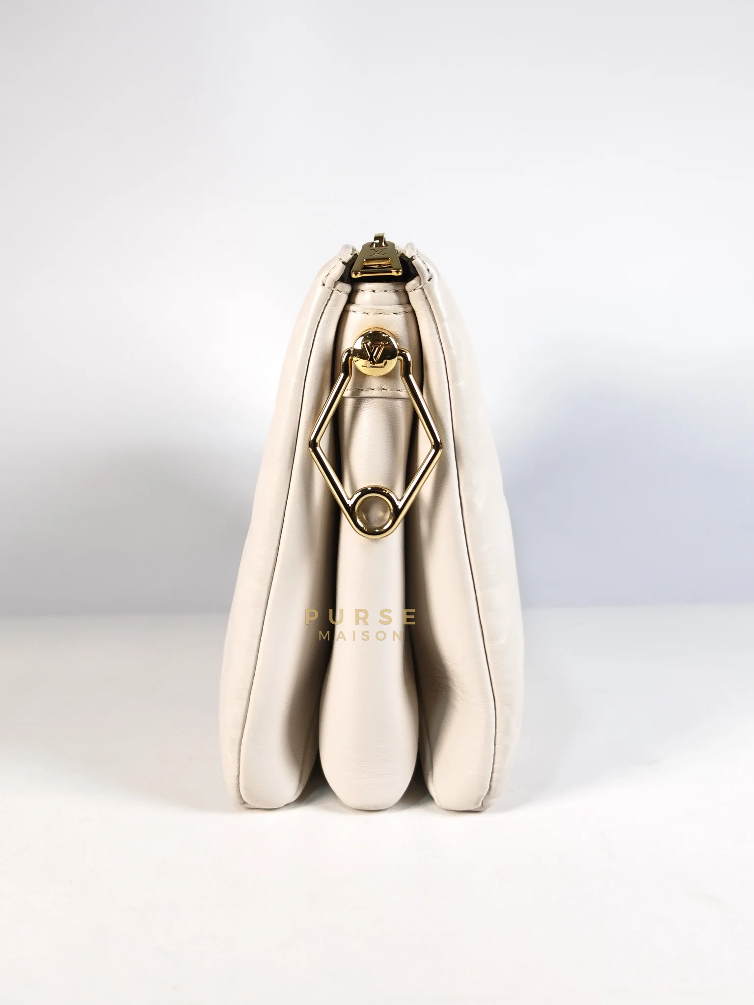 Louis Vuitton Coussin PM Bag in White Monogram Lambskin Leather (Date Code: PL1201) - Image 7