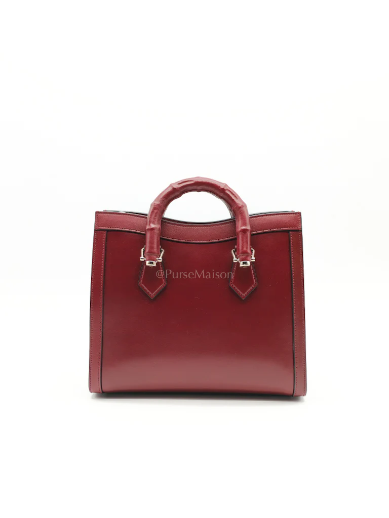 Gucci Diana Medium in Burgundy Smooth Calfskin Leather Crossbody Bag - Image 4