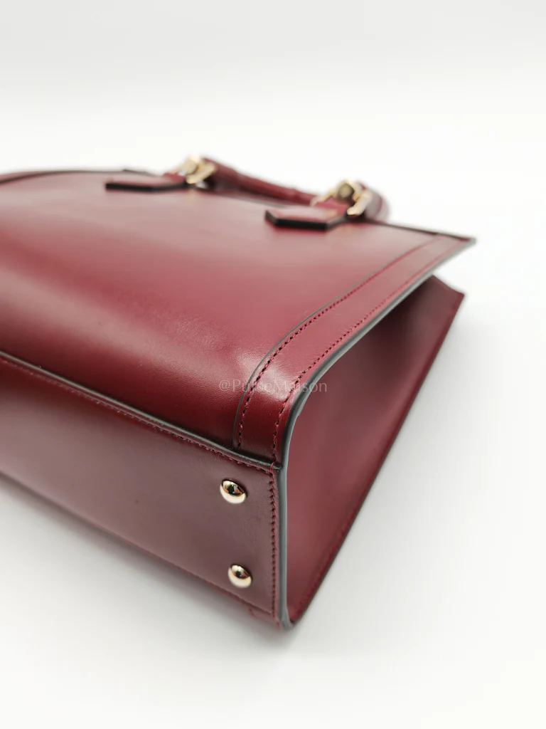 Gucci Diana Medium in Burgundy Smooth Calfskin Leather Crossbody Bag - Image 9