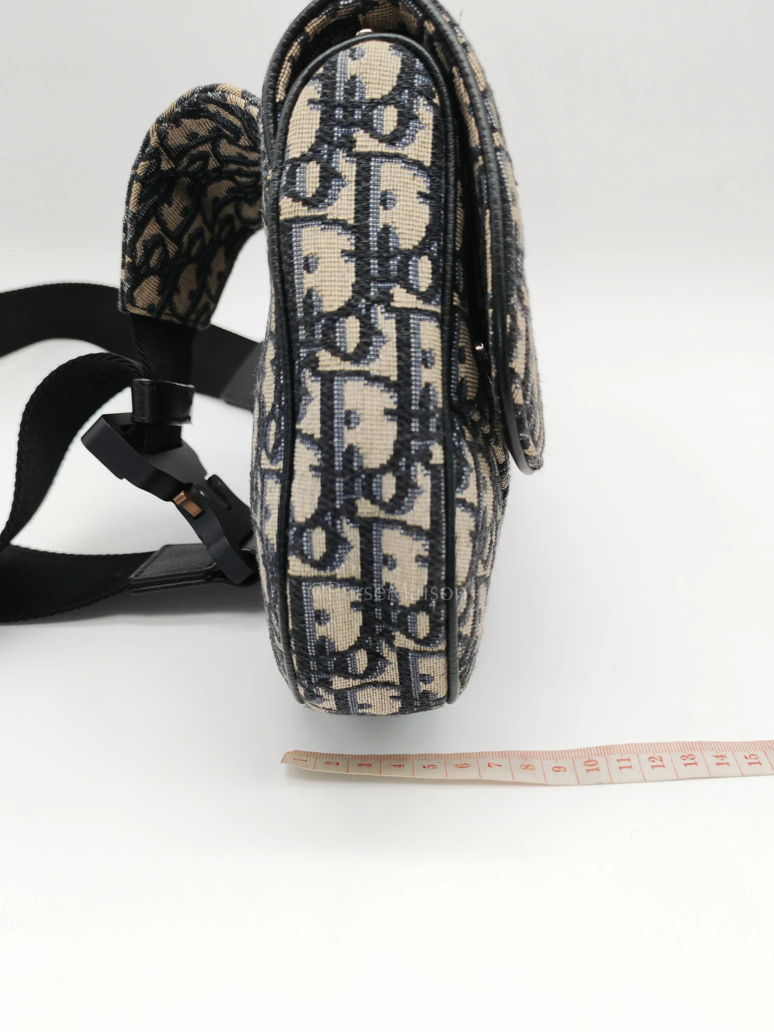 Christian Dior Saddle Chest Bag in Oblique Jacquard Canvas - Image 22