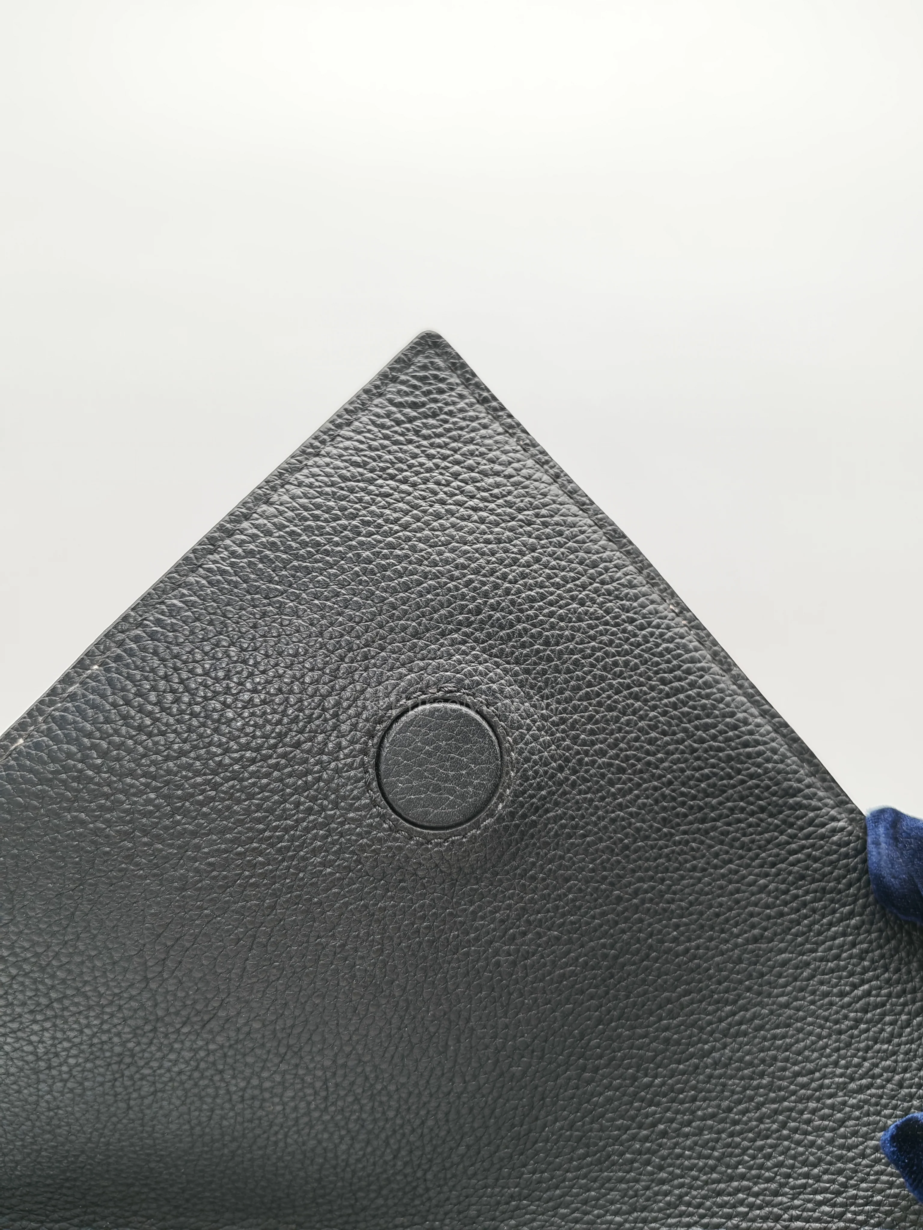 Louis Vuitton Double V Monogram Canvas and Black Grained Leather Shoulder Bag (Date Code: TR4137) - Image 24