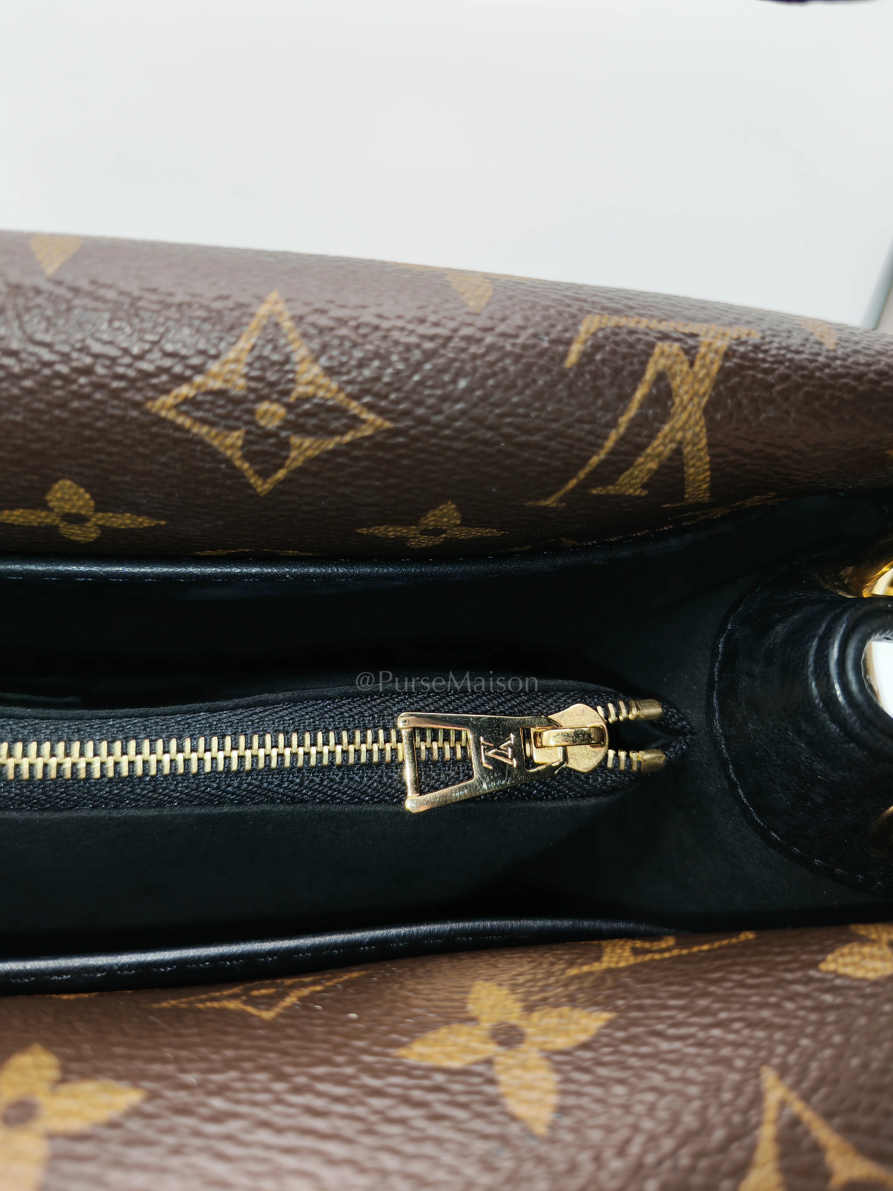 Louis Vuitton Double V Monogram Canvas and Black Grained Leather Shoulder Bag (Date Code: TR4137) - Image 28