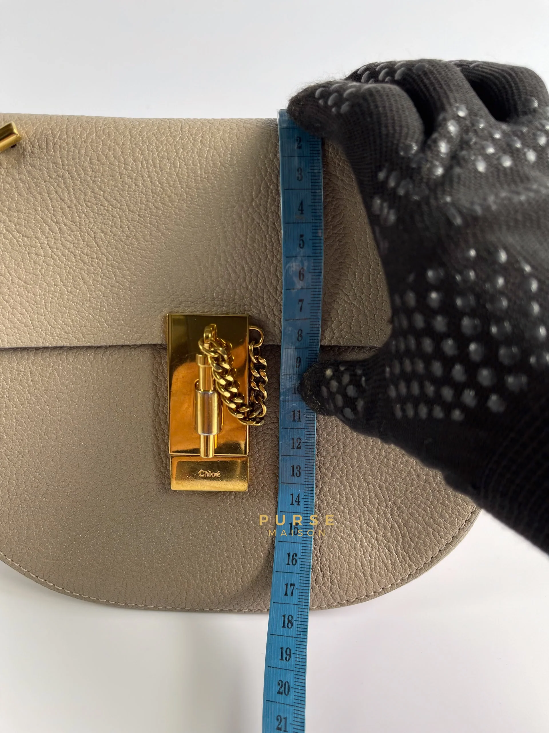Chloe Drew Small Grey Chain Crossbody Bag - Image 32