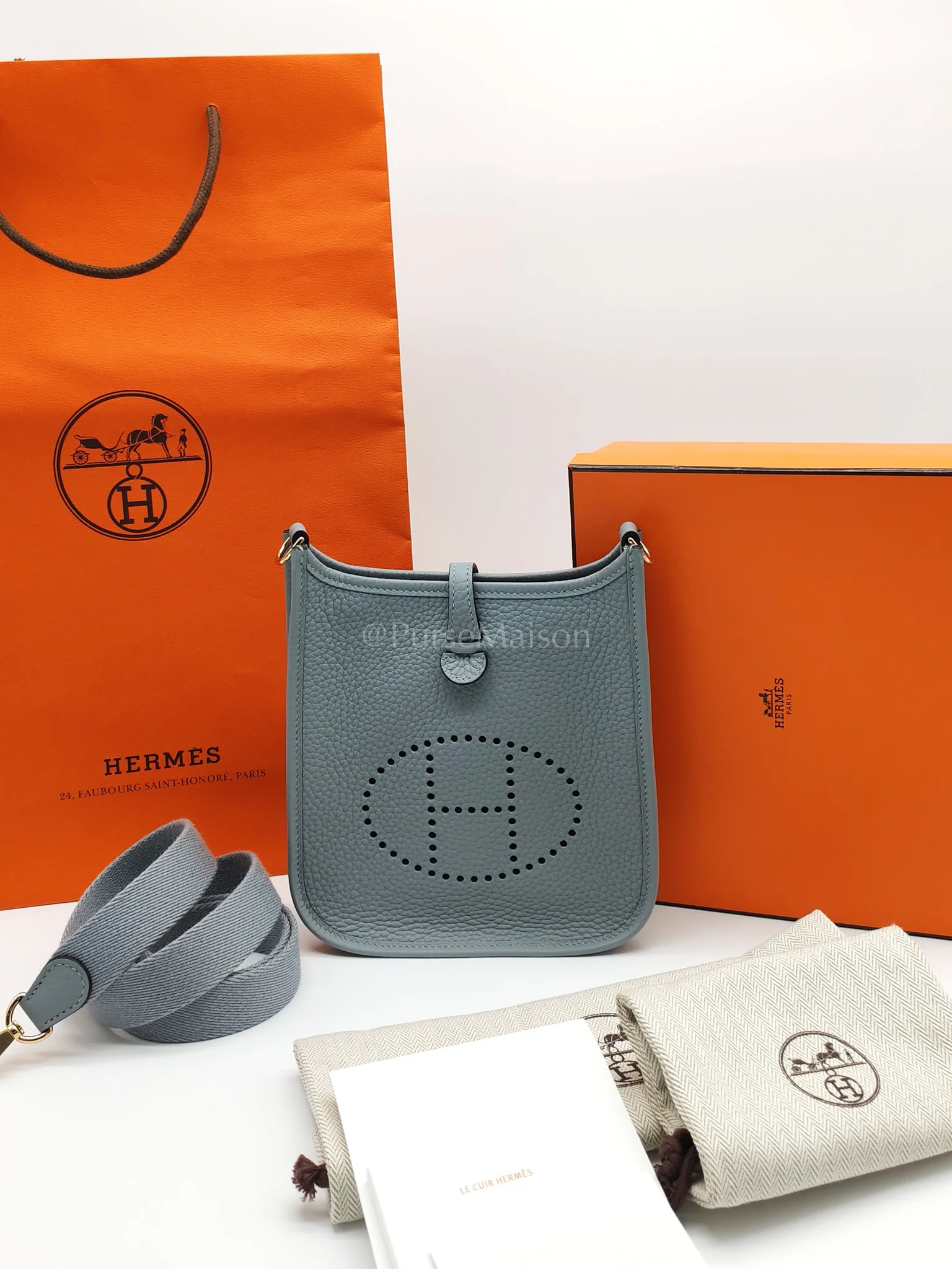 Hermes Evelyne 16 TPM in Gris Pantin Clemence Leather Gold Hardware Stamp K (2025) - Image 22