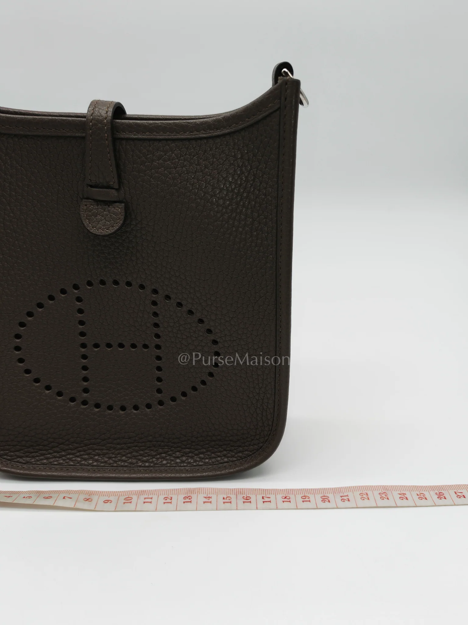Hermes Evelyne TPM Etain in Clemence Leather and Palladium Hardware Bi-color Strap Stamp T (2015) - Image 18