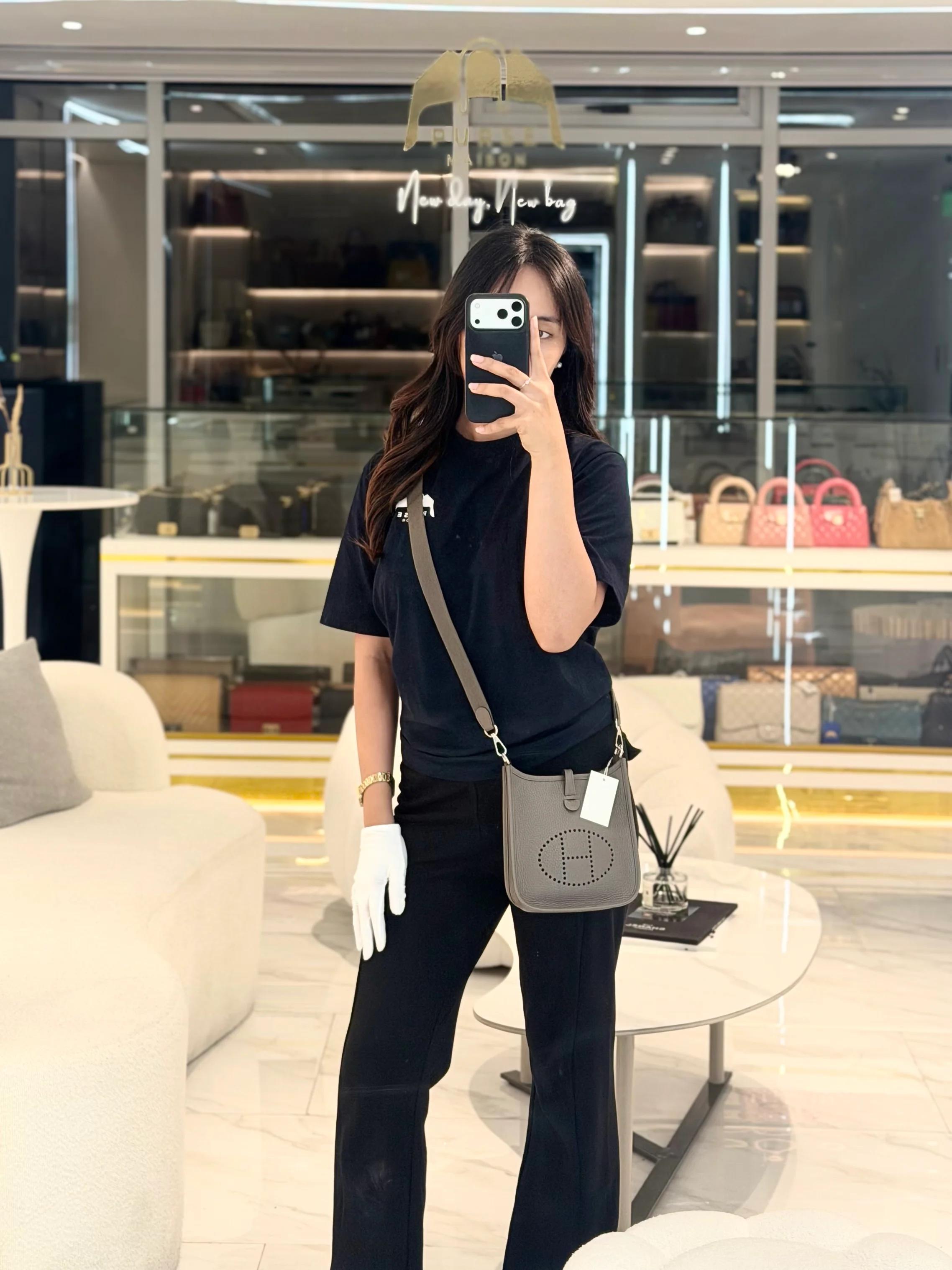 Hermes Evelyne TPM Etain in Clemence Leather and Palladium Hardware Bi-color Strap Stamp T (2015) - Image 26