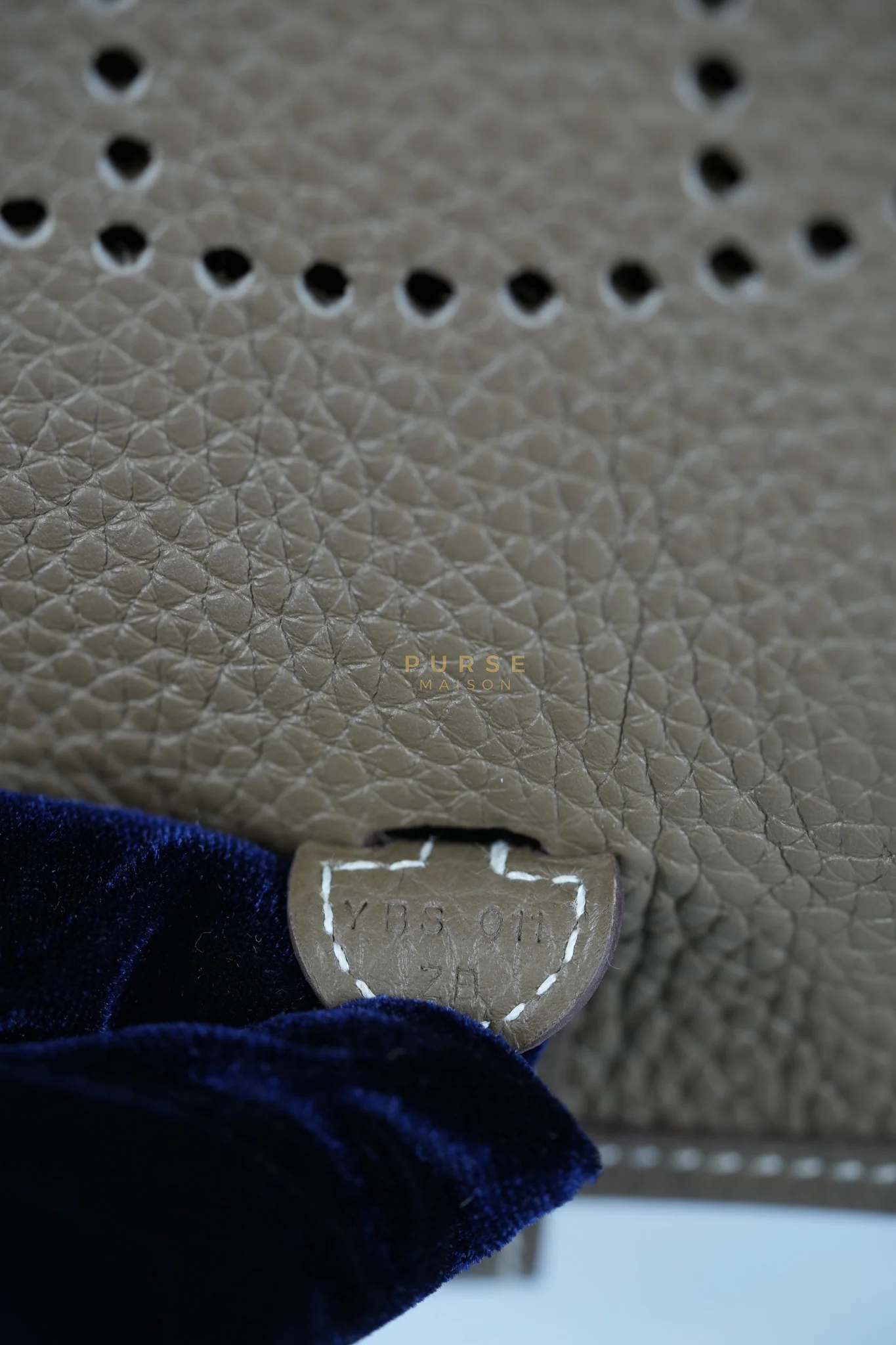 Hermes Evelyne TPM Etoupe in Clemence Leather and Palladium Hardware Stamp Y (2020) - Image 18