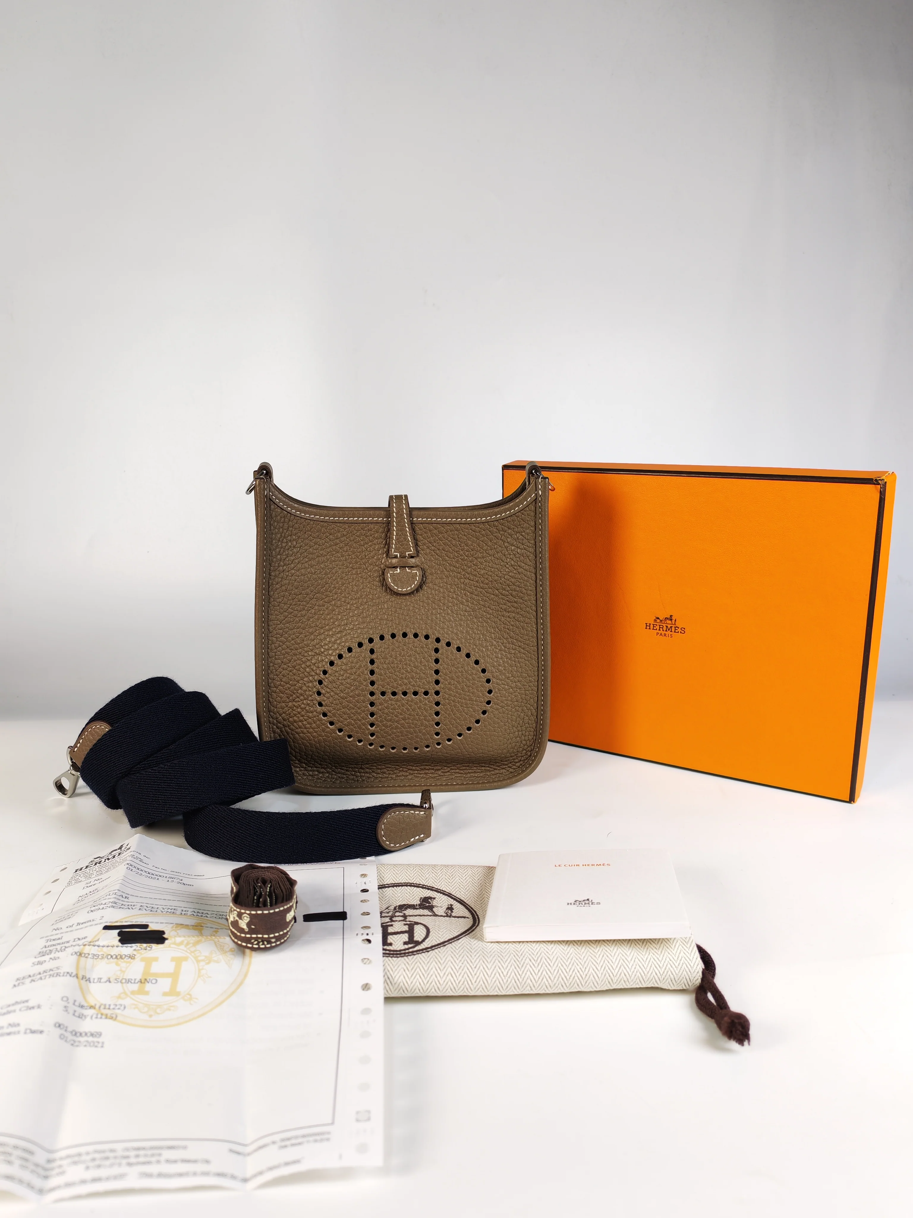 Hermes Evelyne TPM Etoupe in Clemence Leather and Palladium Hardware Stamp Y (2020) - Image 23