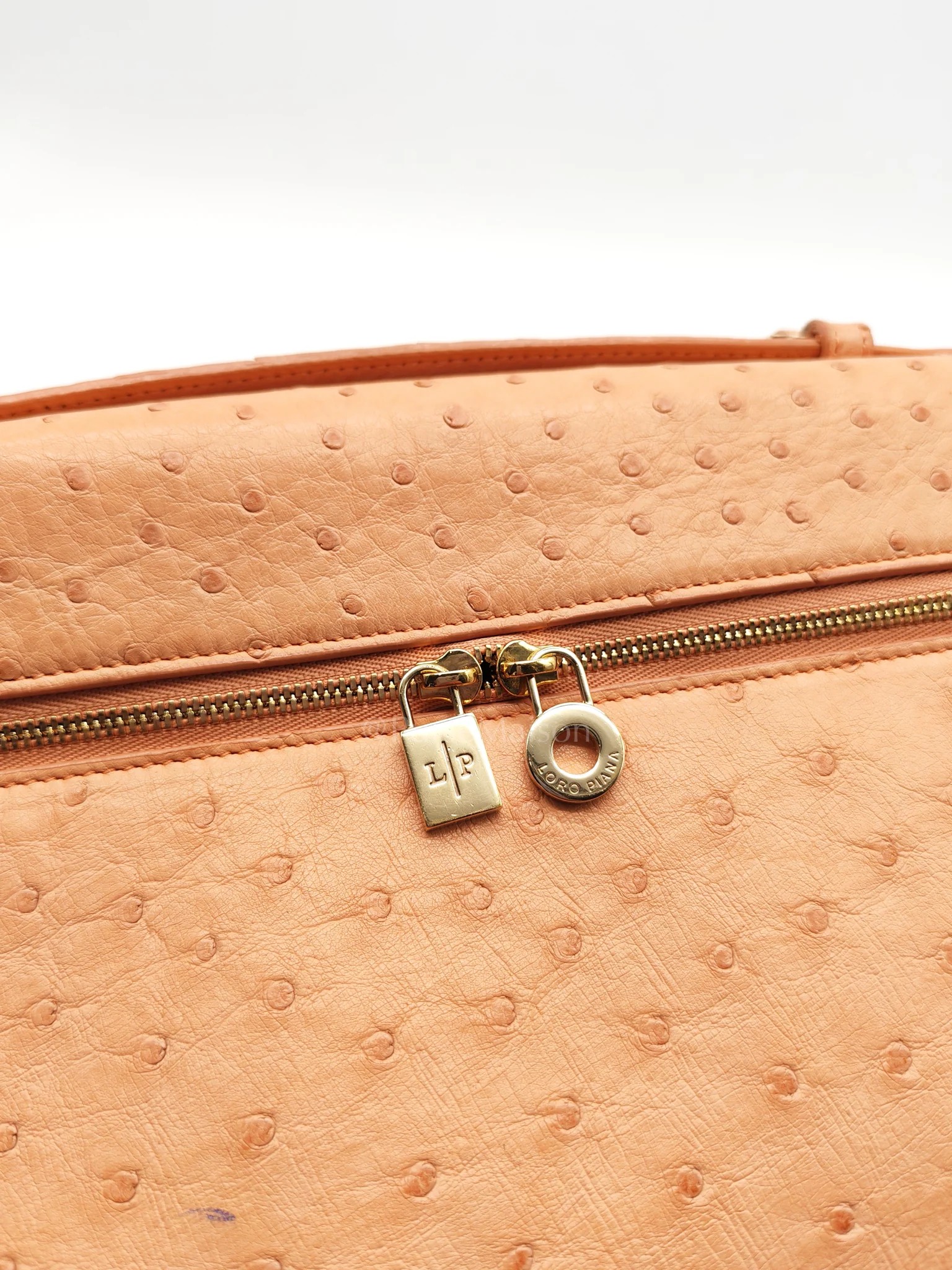 Loro Piana Extra Pocket L27 Pouch in Coral Pink Ostrich Leather & Gold Hardware - Image 18