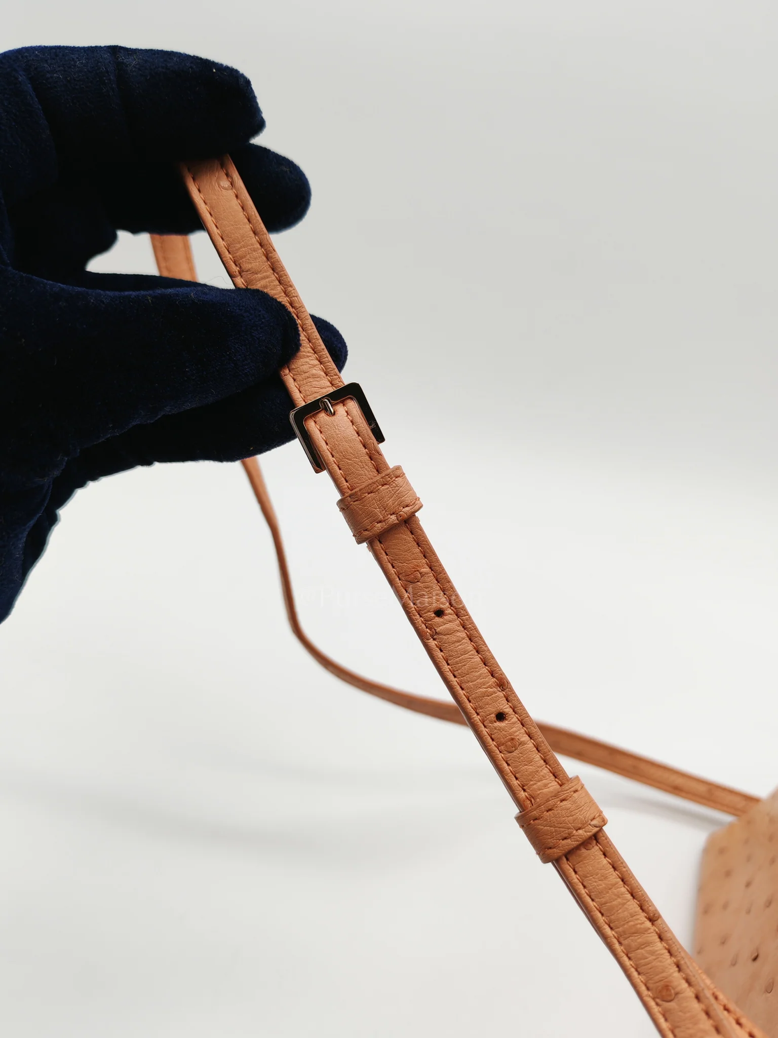Loro Piana Extra Pocket L27 Pouch in Coral Pink Ostrich Leather & Gold Hardware - Image 23