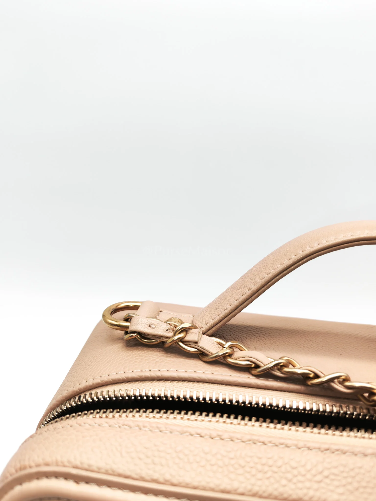 Chanel Filigree Vanity Case Large Beige Caviar Leather in Aged Gold Hardware (Series 24) - Image 19