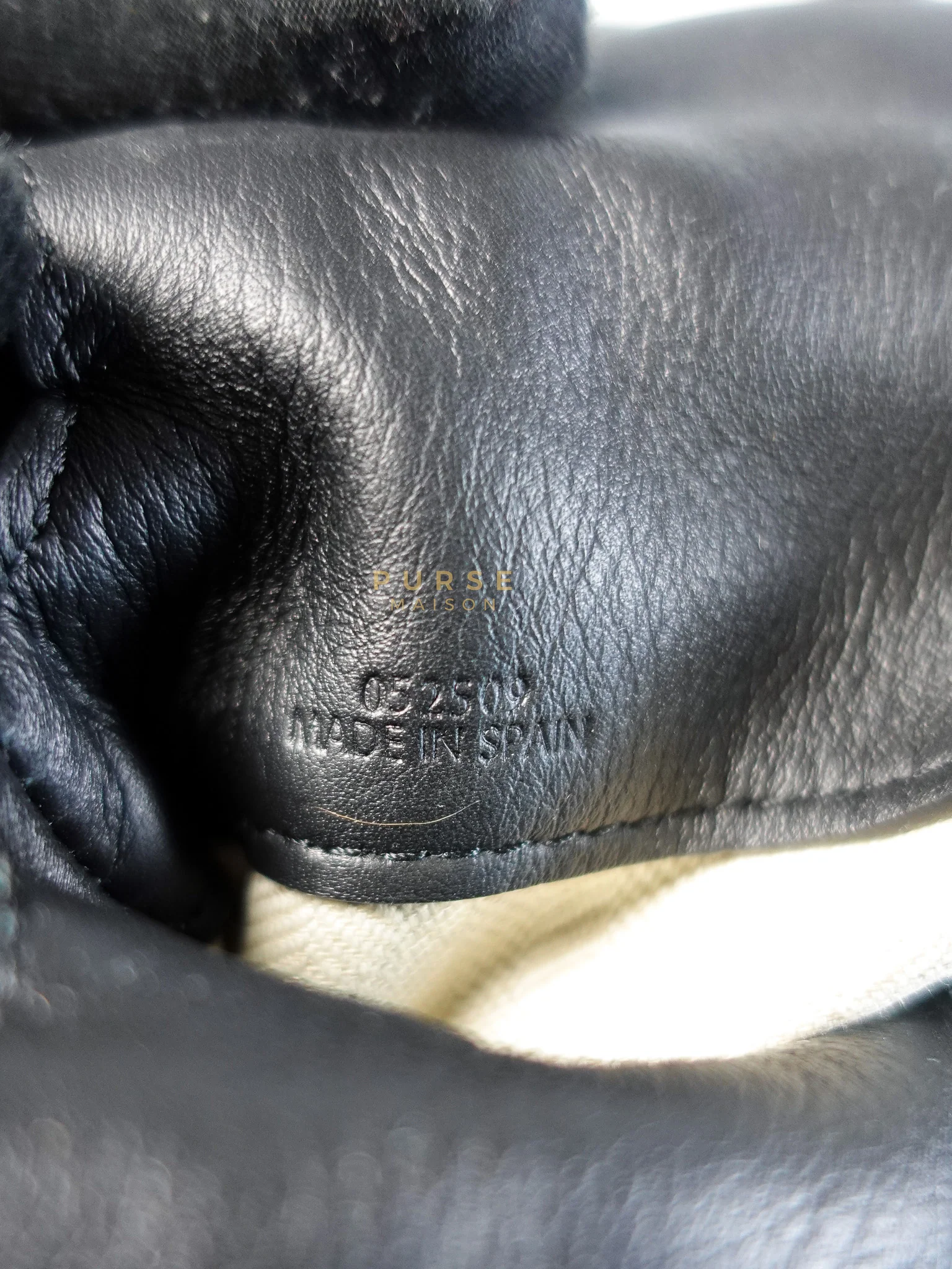 Loewe Flamenco Tote Bag Large in Black Nappa Calfskin Leather - Image 26