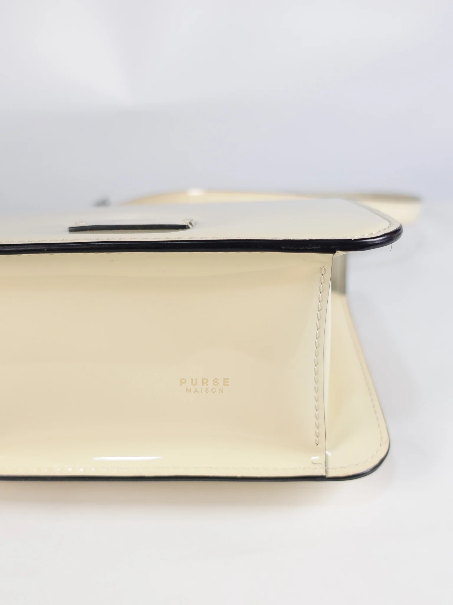 Valentino Garavani V-Logo& Almond Beige Patent Small Crossbody Bag - Image 15
