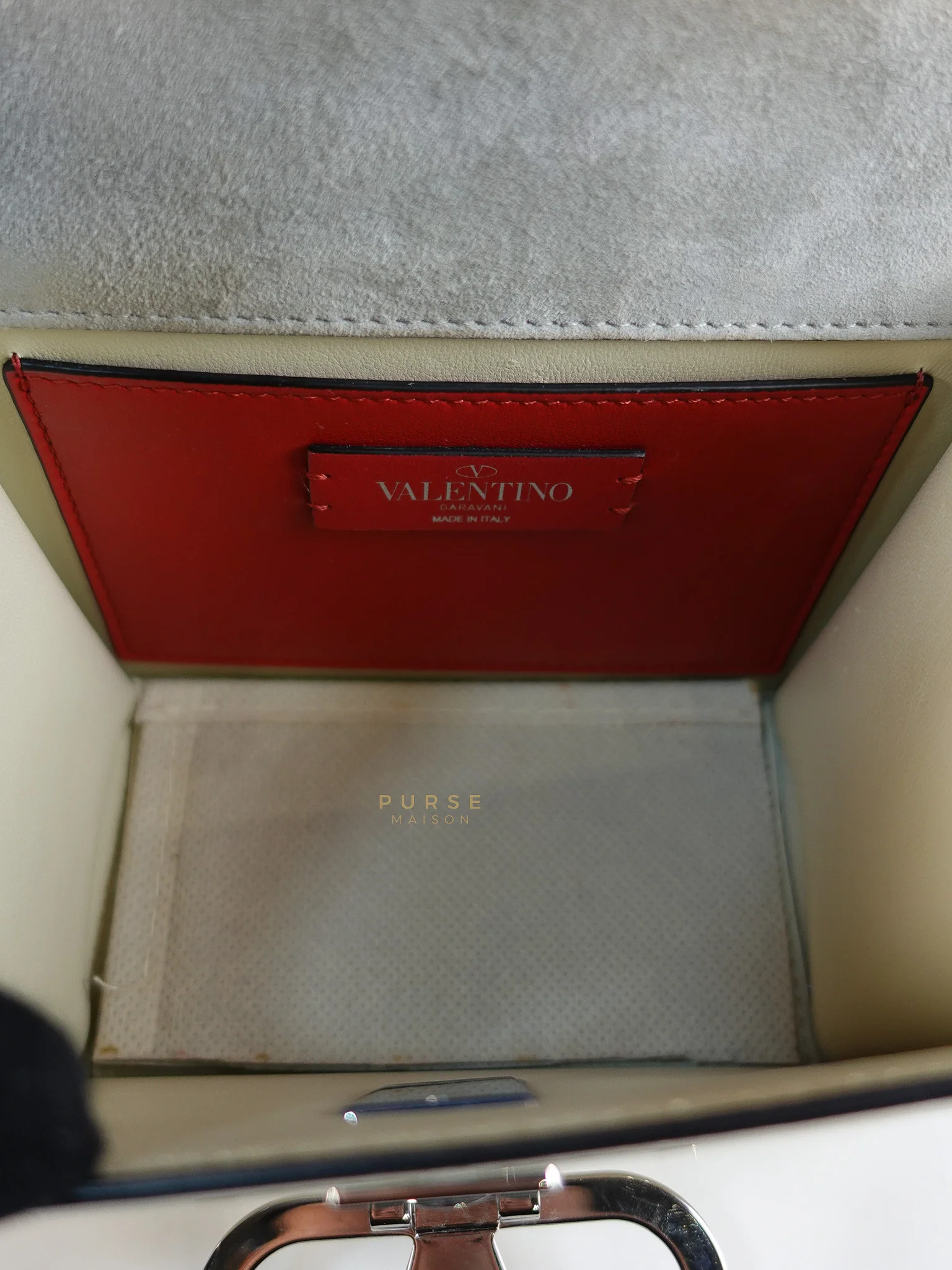 Valentino Garavani V-Logo& Almond Beige Patent Small Crossbody Bag - Image 25