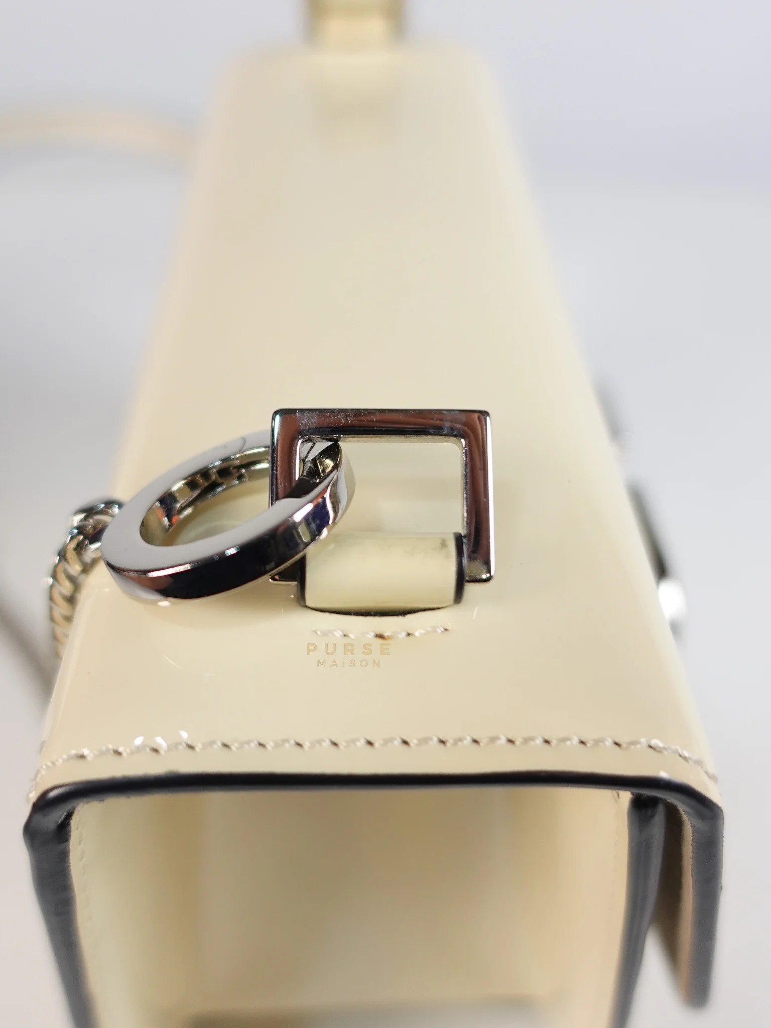 Valentino Garavani V-Logo& Almond Beige Patent Small Crossbody Bag - Image 32