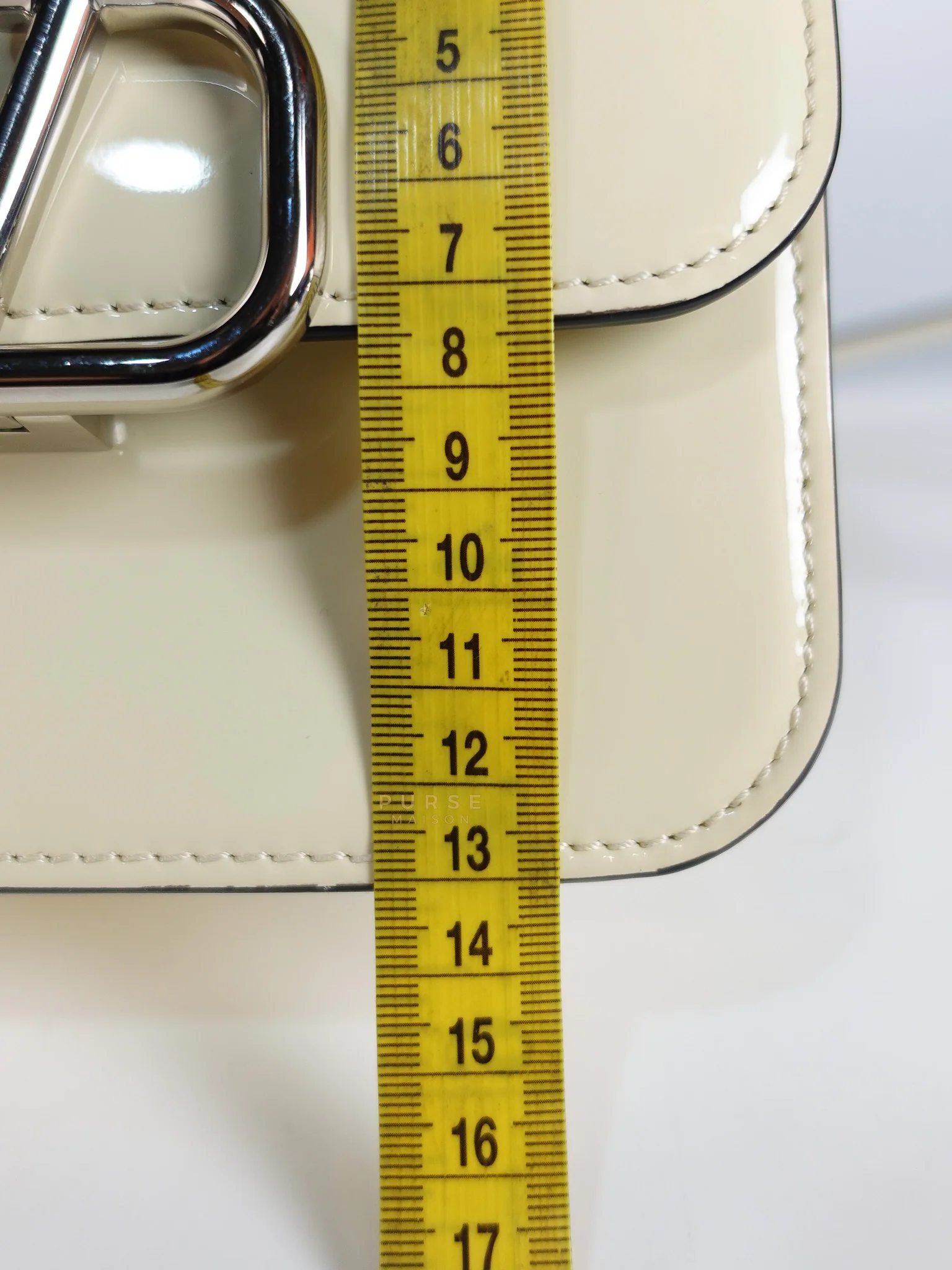 Valentino Garavani V-Logo& Almond Beige Patent Small Crossbody Bag - Image 35
