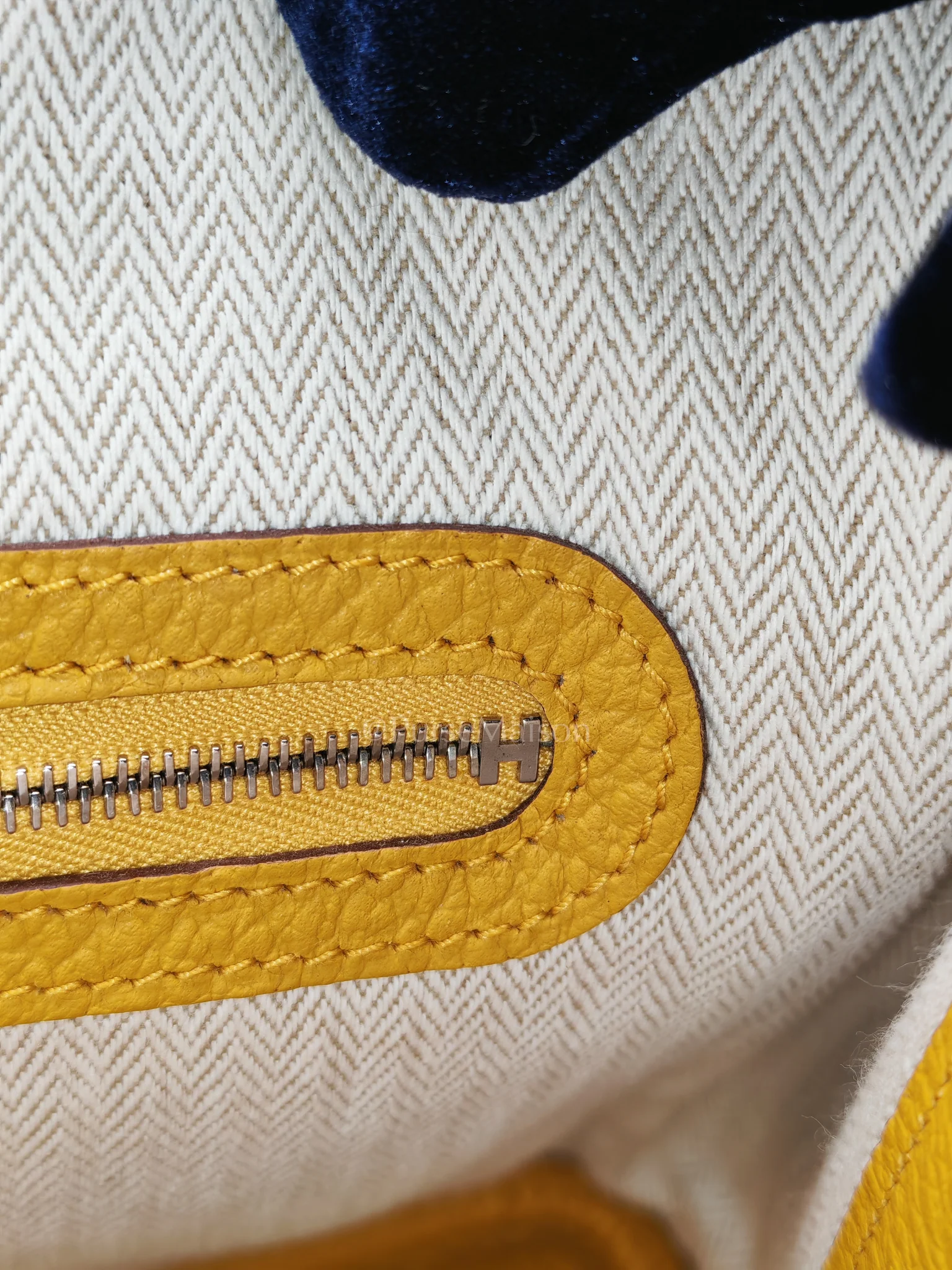 Hermes Garden Party Tote 30 (GPT) in Jaune Ambre Palladium Hardware Stamp D (2019) - Image 17