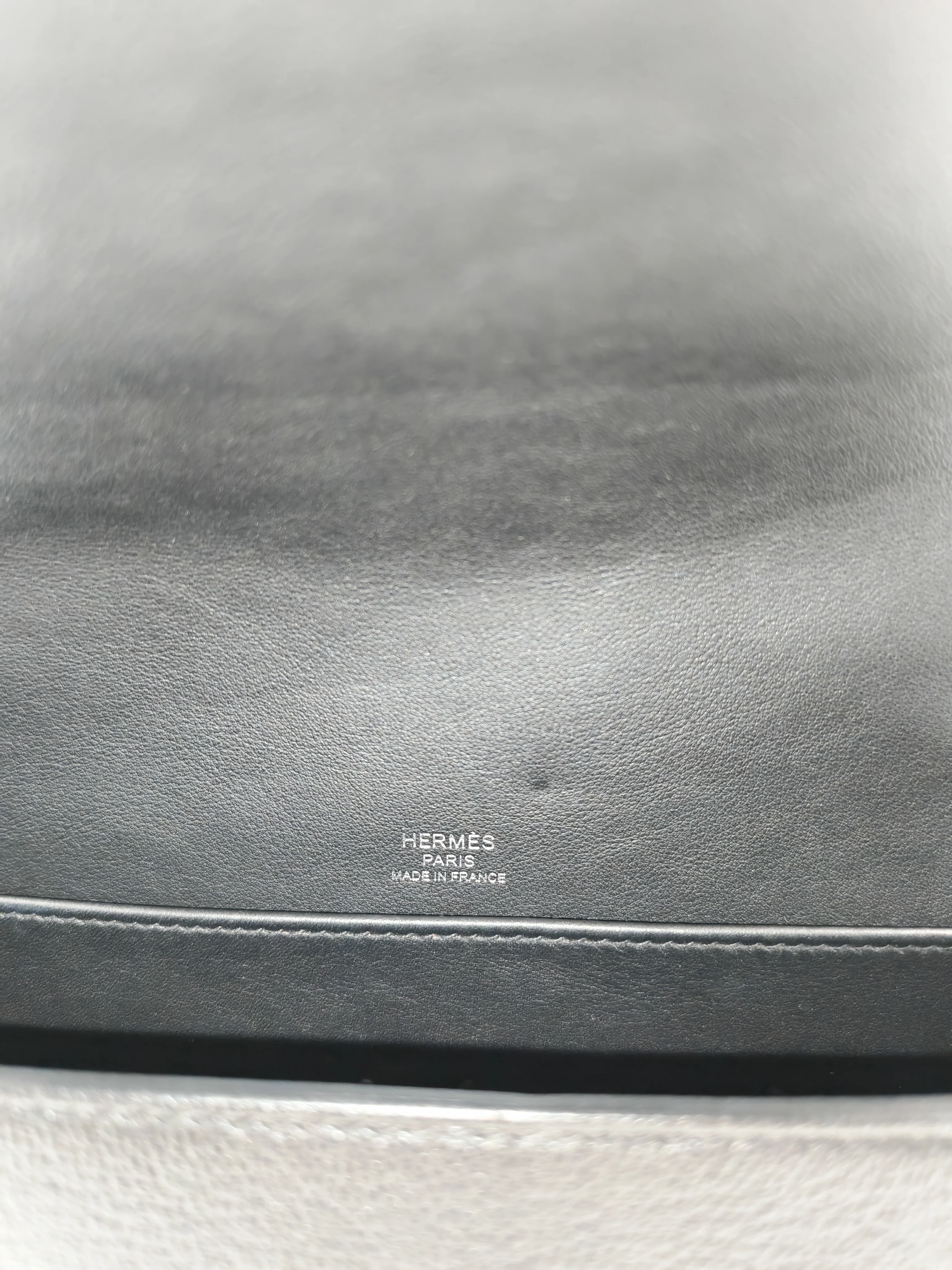 Hermes Geta in Black Chevre Mysore Leather and Palladium Hardware Stamp B (2023) - Image 15