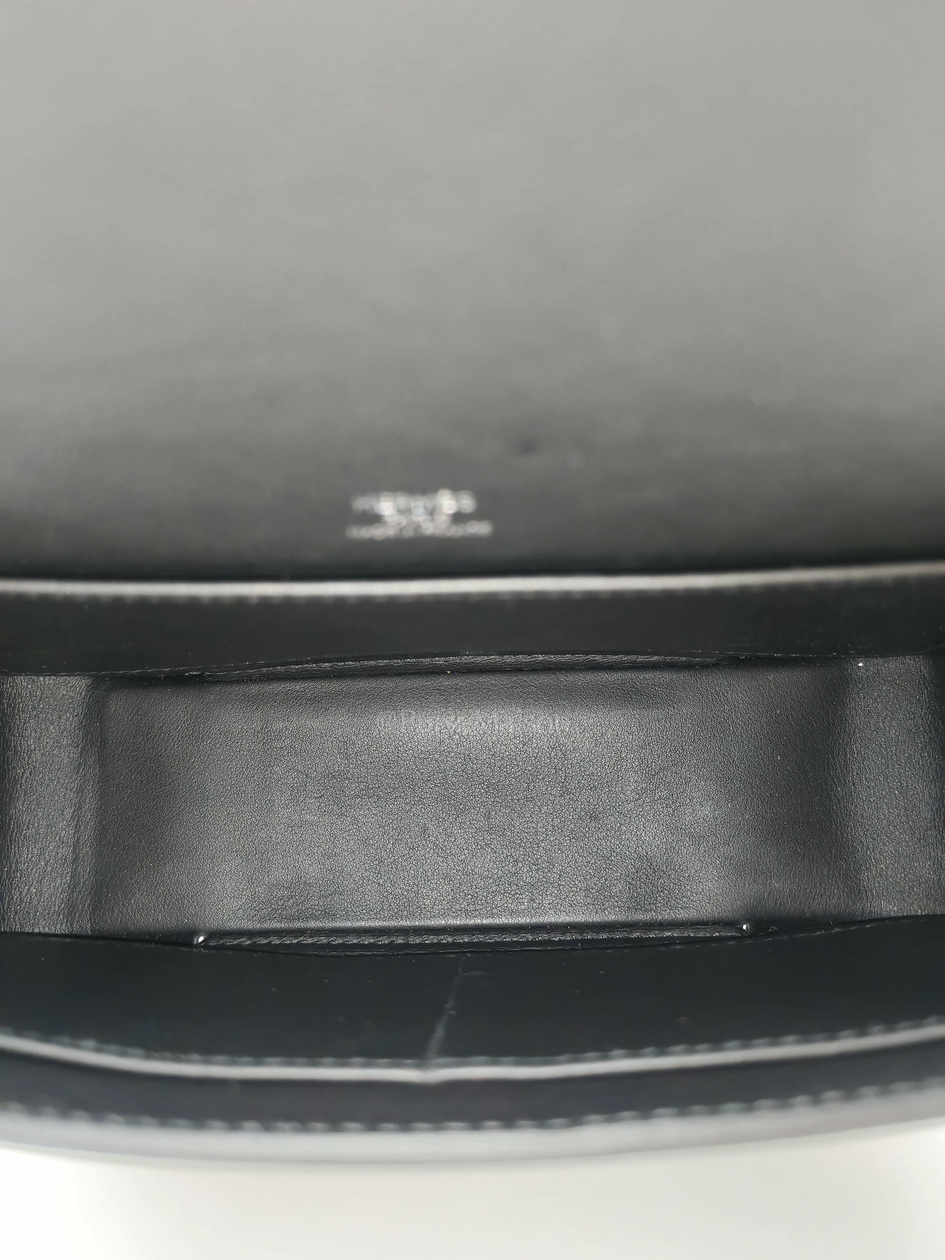 Hermes Geta in Black Chevre Mysore Leather and Palladium Hardware Stamp B (2023) - Image 17