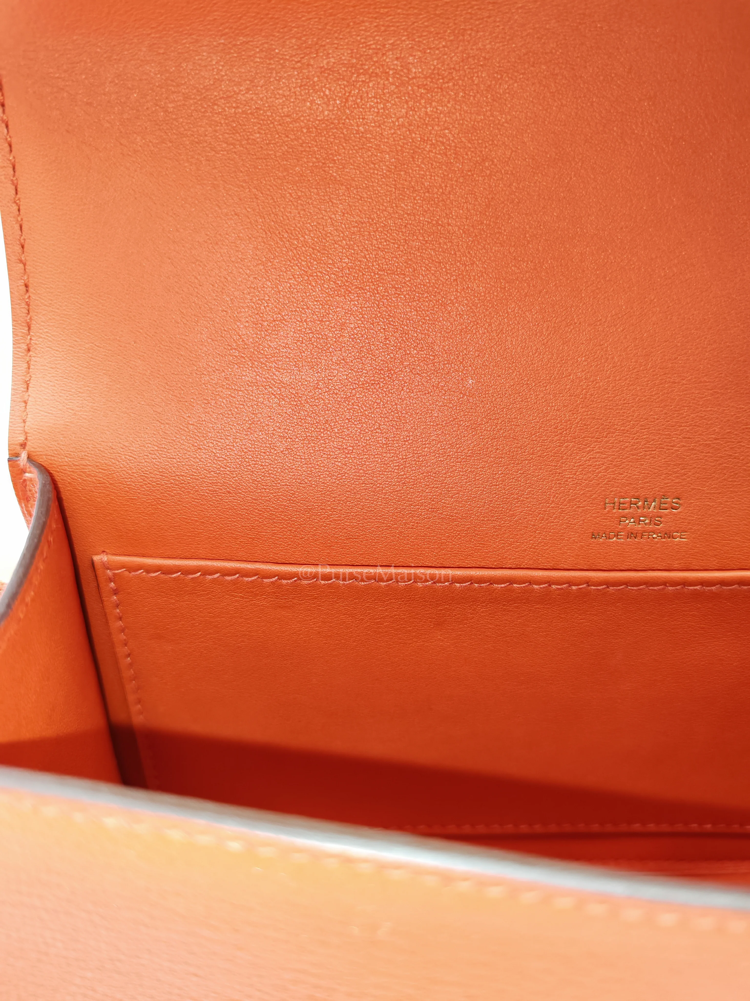 Hermes Geta in Capucine Chevre Mysore Leather & Gold Hardware Stamp U (2022) - Image 16