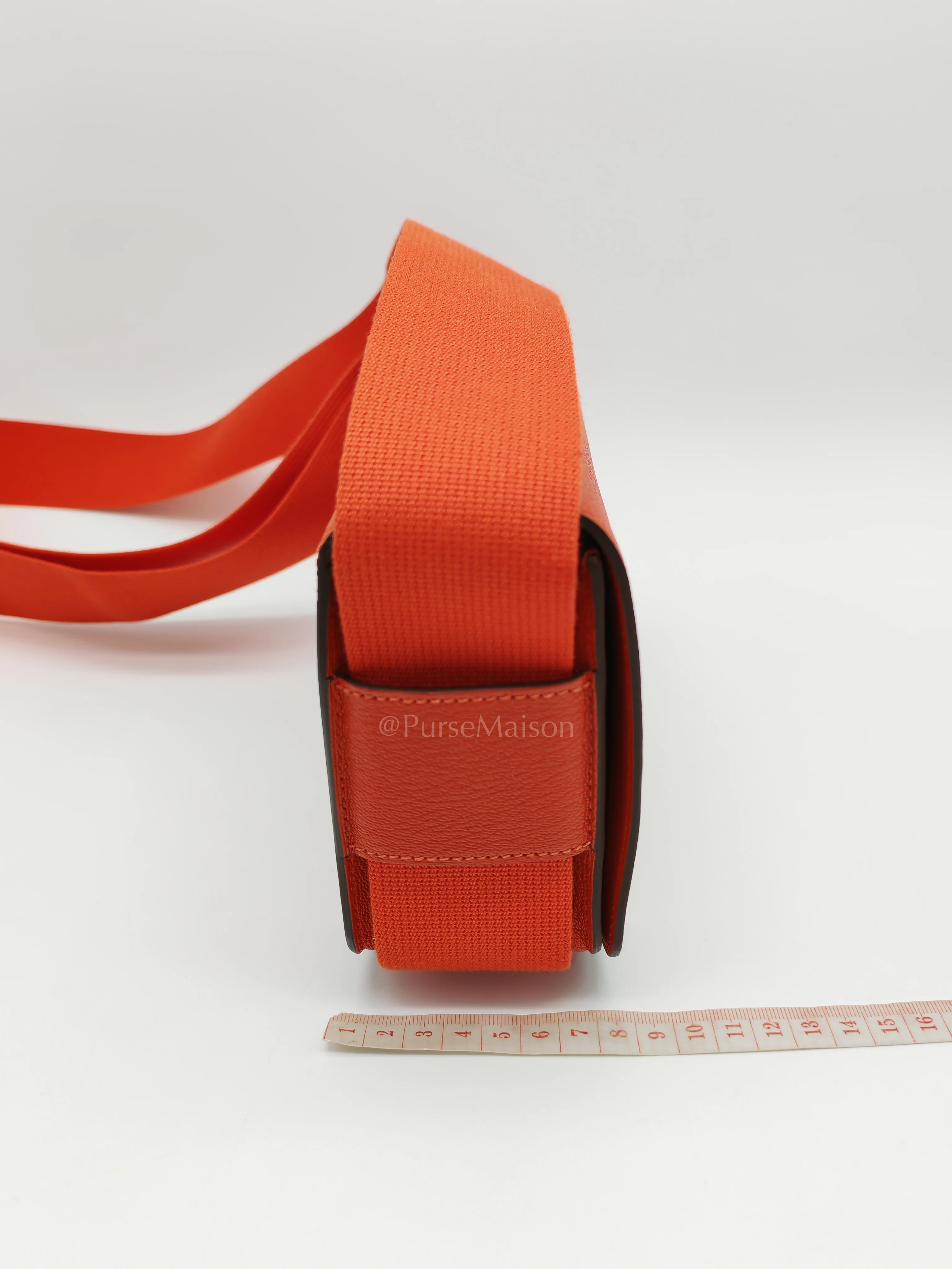Hermes Geta in Capucine Chevre Mysore Leather & Gold Hardware Stamp U (2022) - Image 20