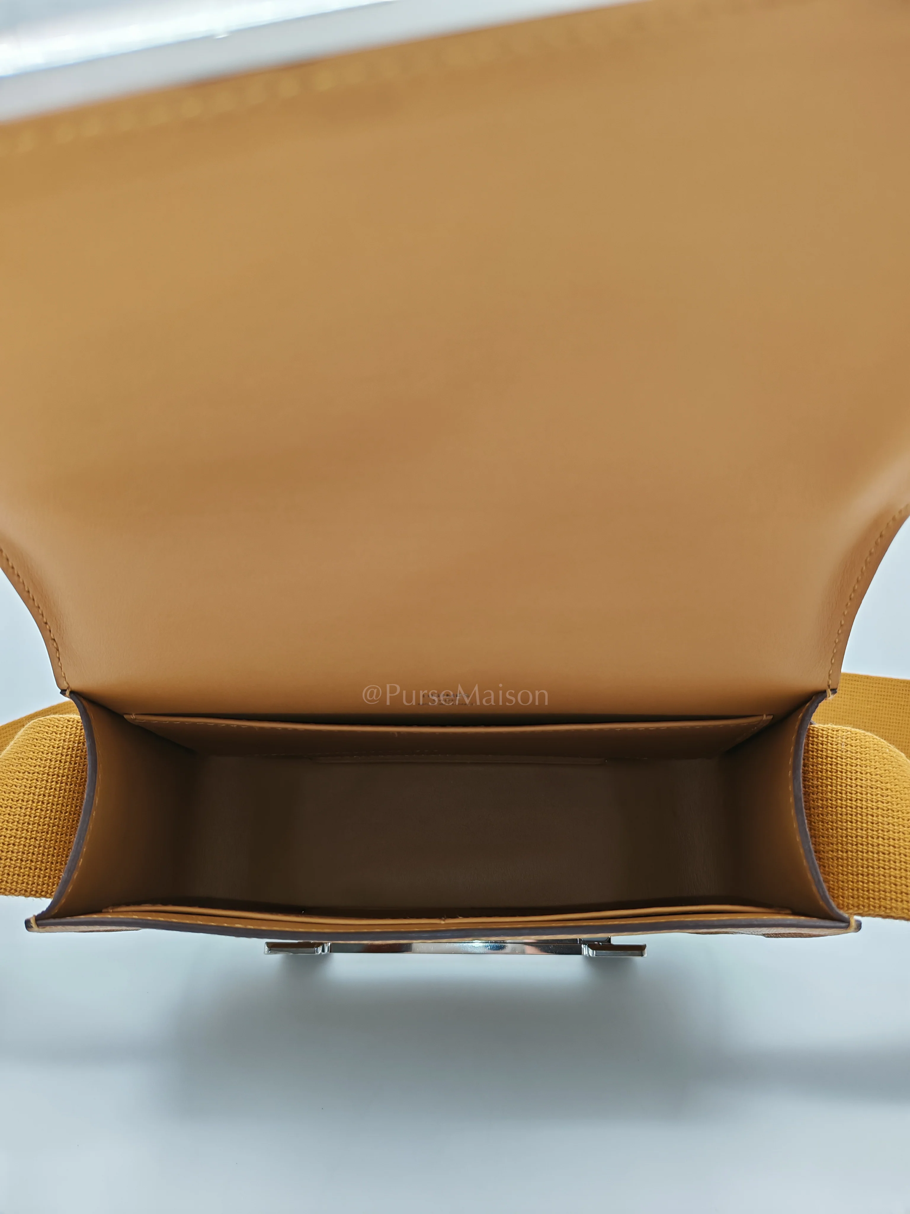 Hermes Geta in Caramel Chyvre Mysore Leather & Palladium Hardware Stamp U (2022) - Image 14
