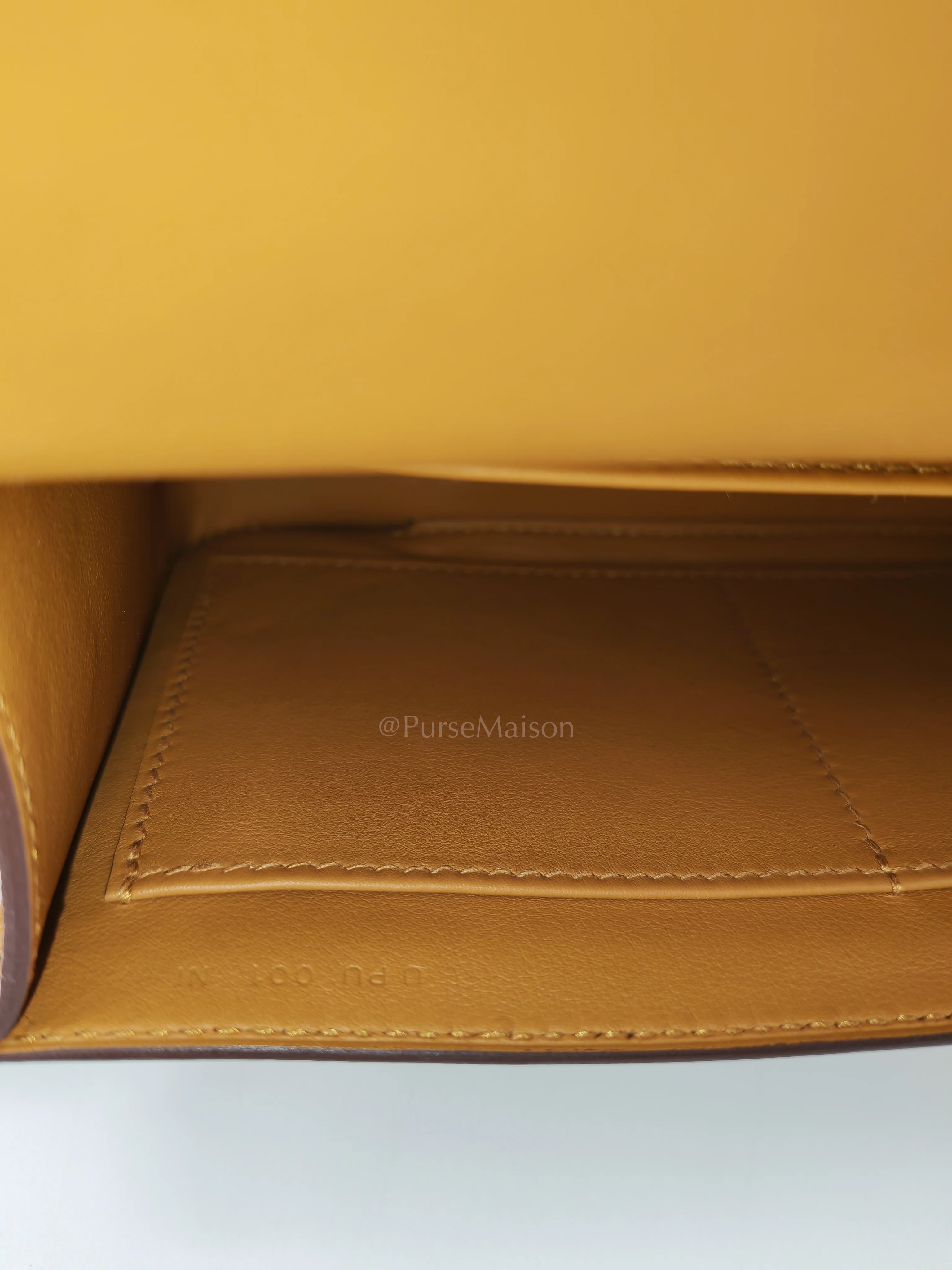 Hermes Geta in Caramel Chyvre Mysore Leather & Palladium Hardware Stamp U (2022) - Image 16
