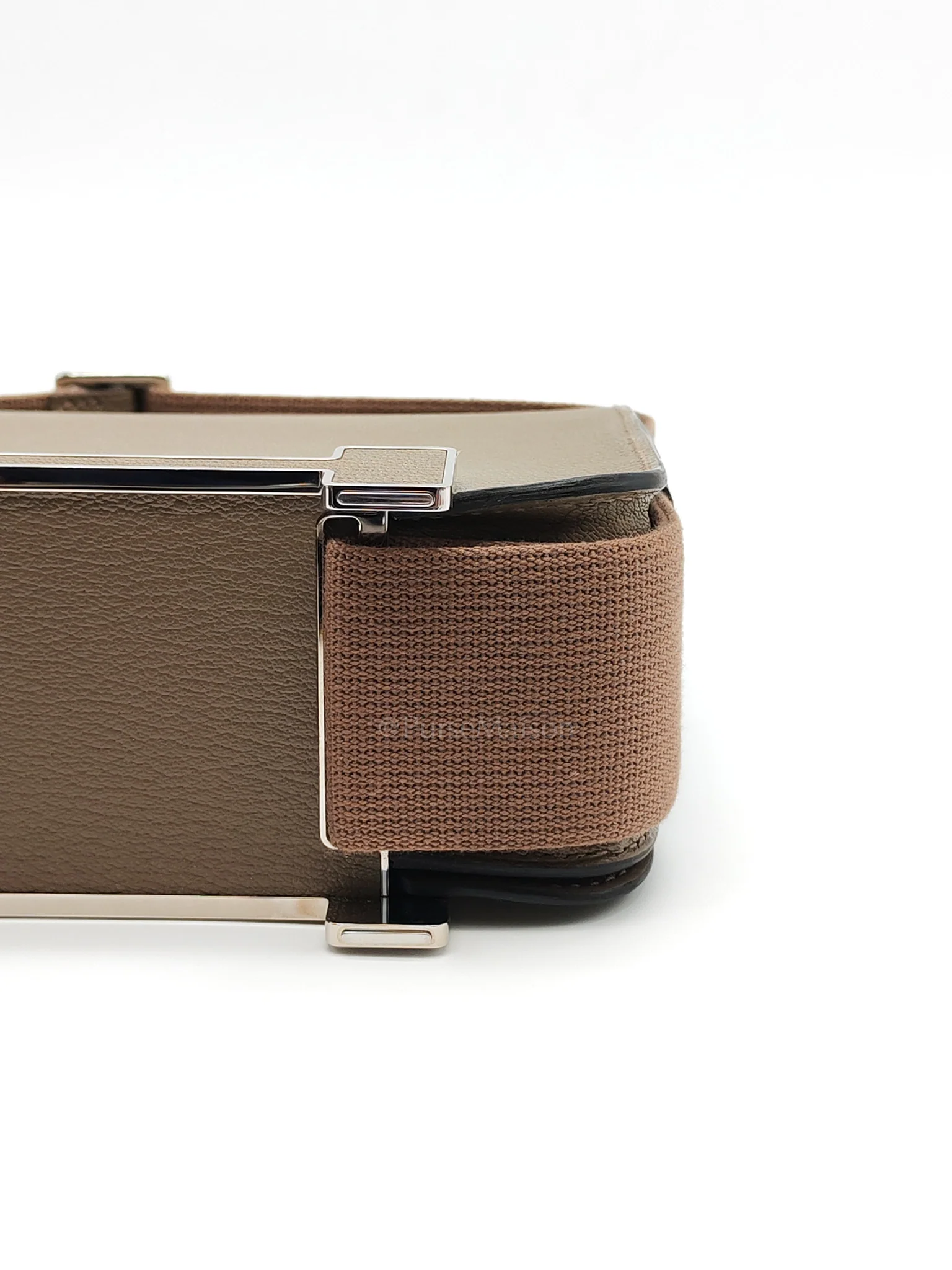 Hermes Geta in Etoupe Chevre Mysore Leather & Palladium Hardware Stamp B(2023) - Image 15