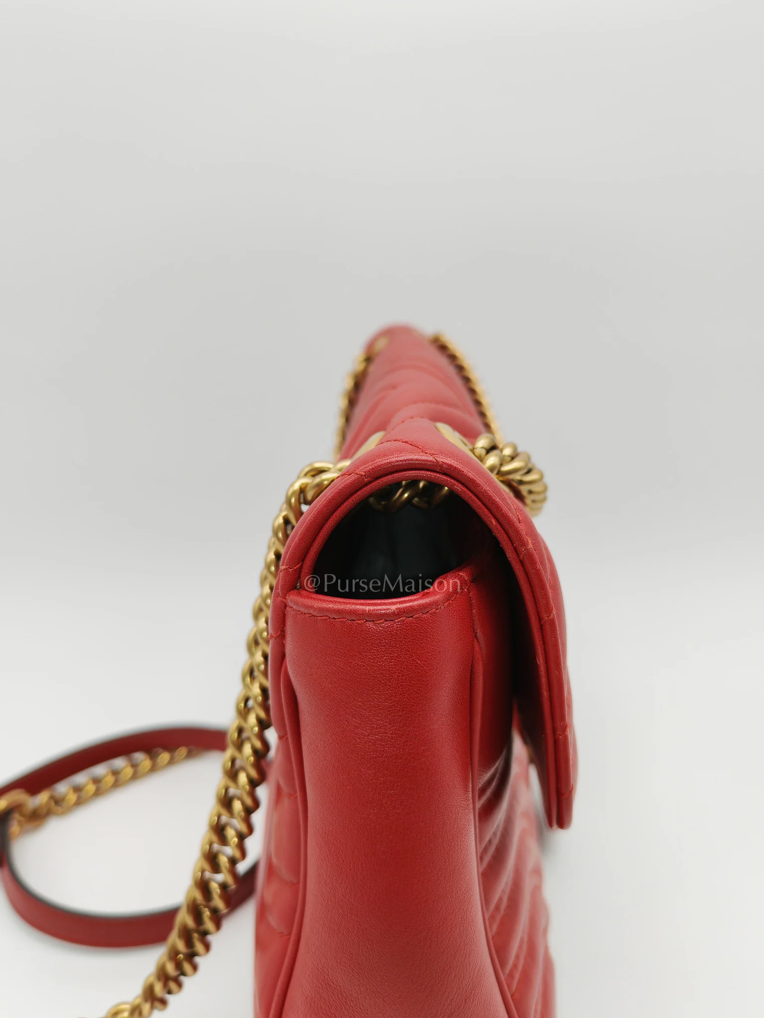 Gucci Marmont Medium in Hibiscus Red Calfskin Leather Shoulder Bag - Image 20