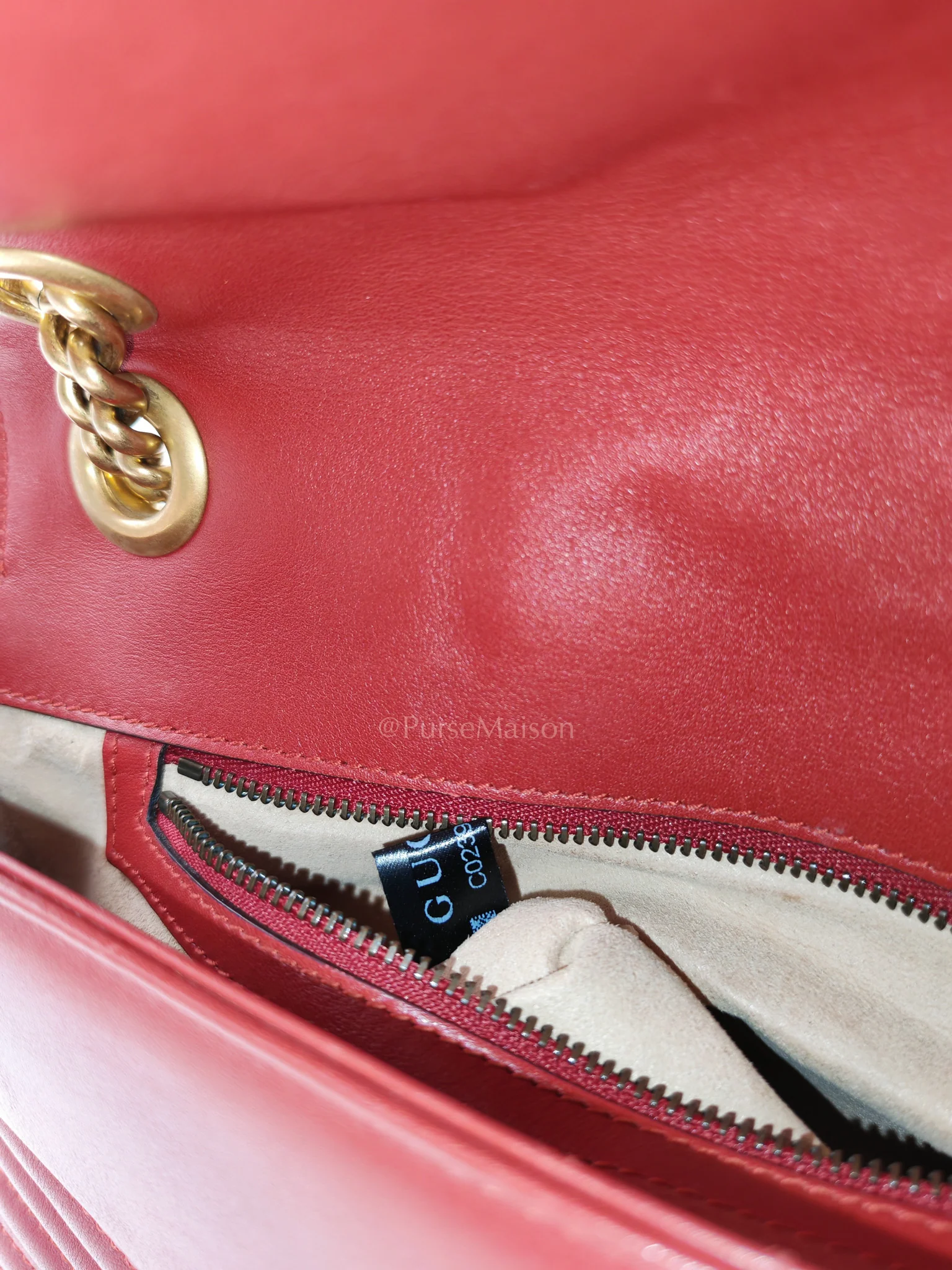 Gucci Marmont Medium in Hibiscus Red Calfskin Leather Shoulder Bag - Image 30