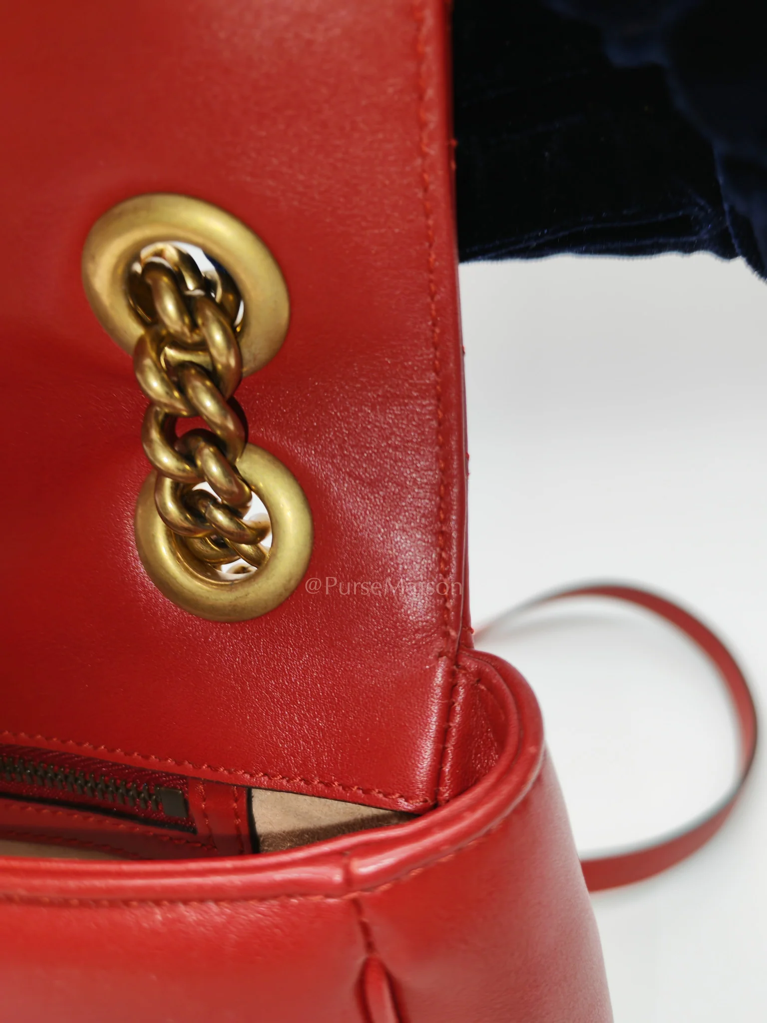 Gucci Marmont Medium in Hibiscus Red Calfskin Leather Shoulder Bag - Image 31