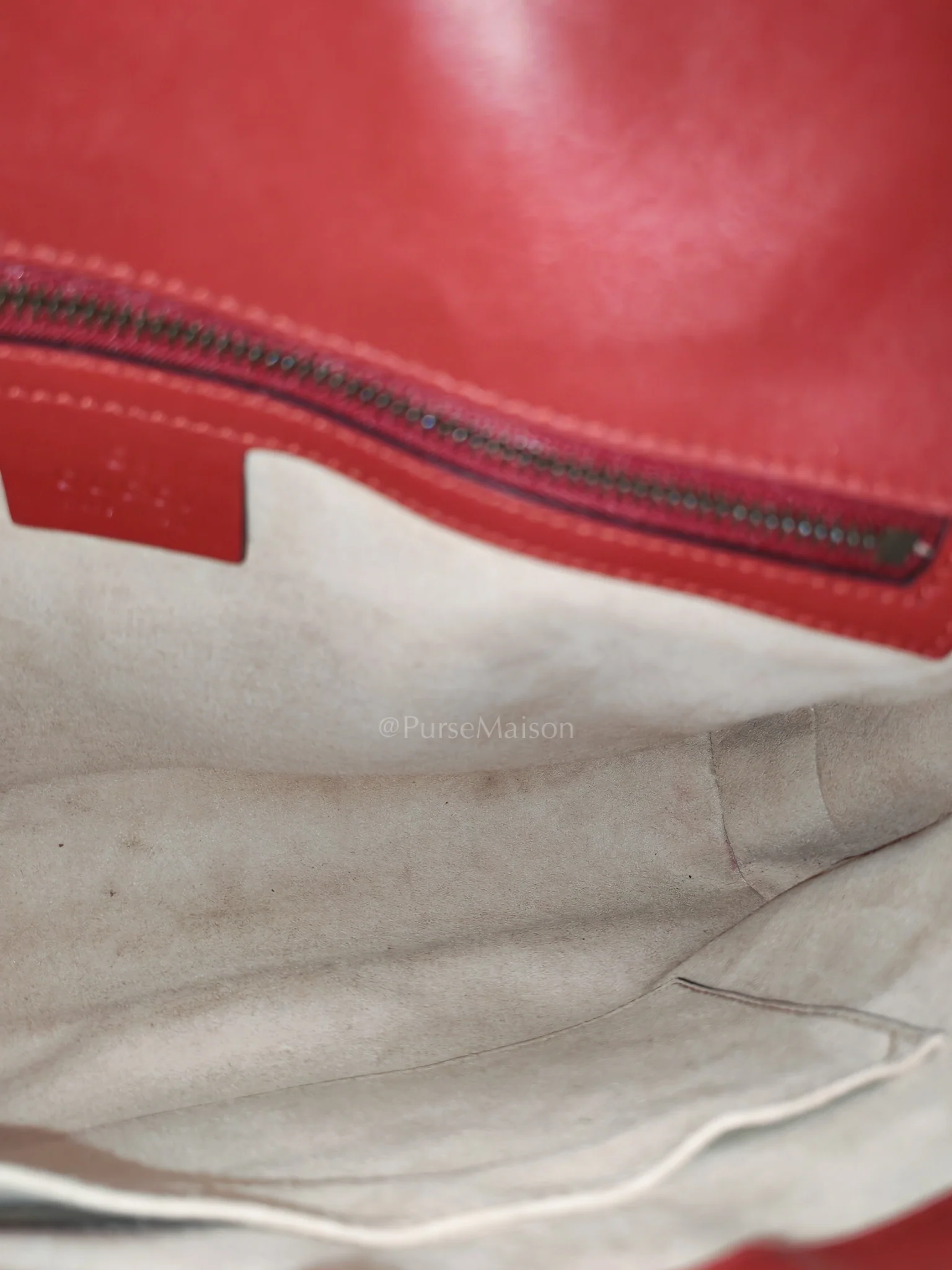 Gucci Marmont Medium in Hibiscus Red Calfskin Leather Shoulder Bag - Image 34
