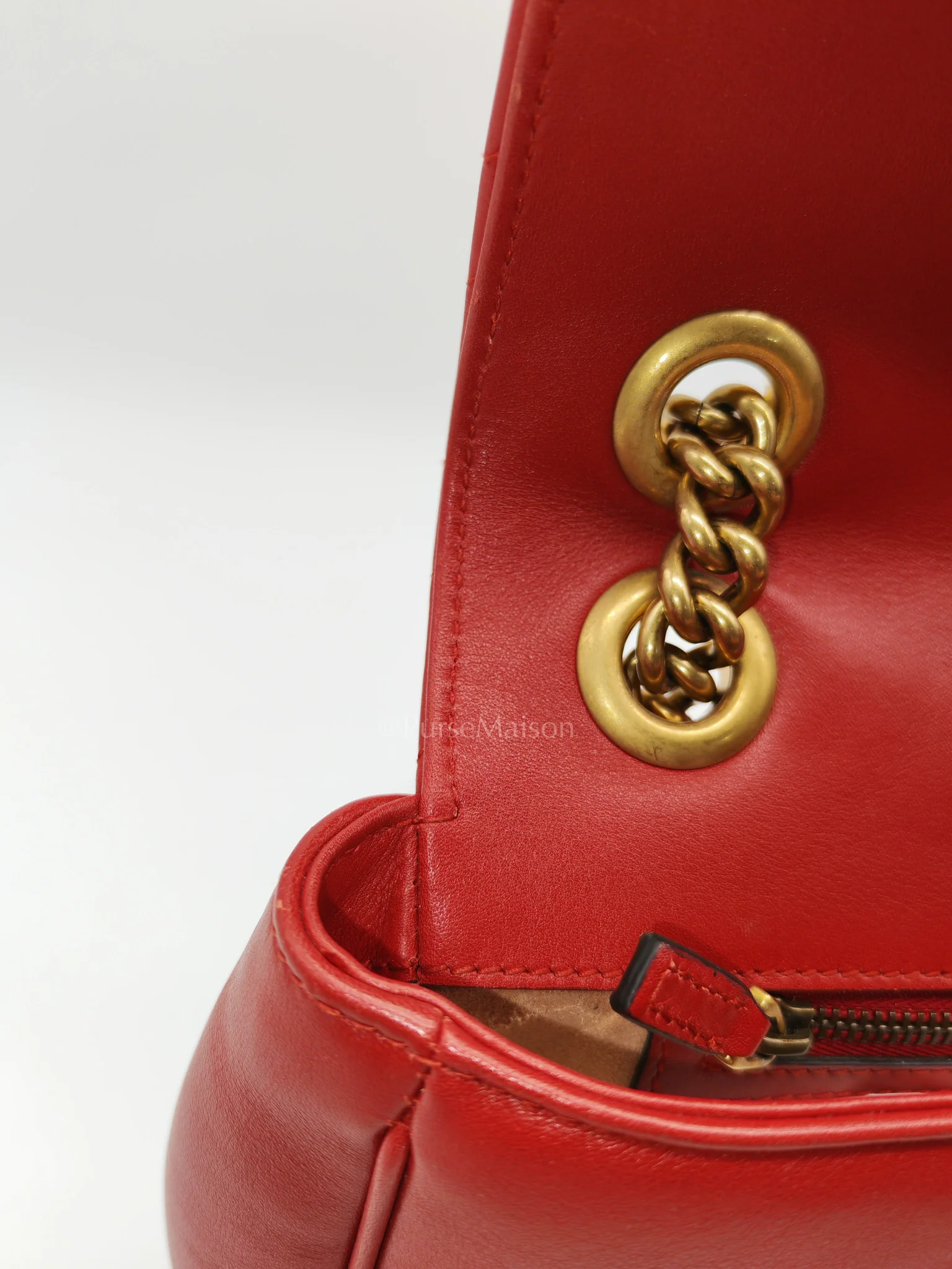 Gucci Marmont Medium in Hibiscus Red Calfskin Leather Shoulder Bag - Image 35