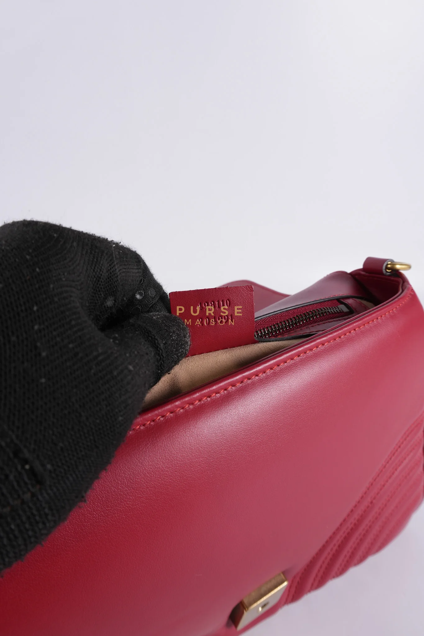 Gucci GG Marmont Top Handle Shoulder Bag in Hibiscus Red Calfskin Matelasse Leather & Gold Hardware - Image 32