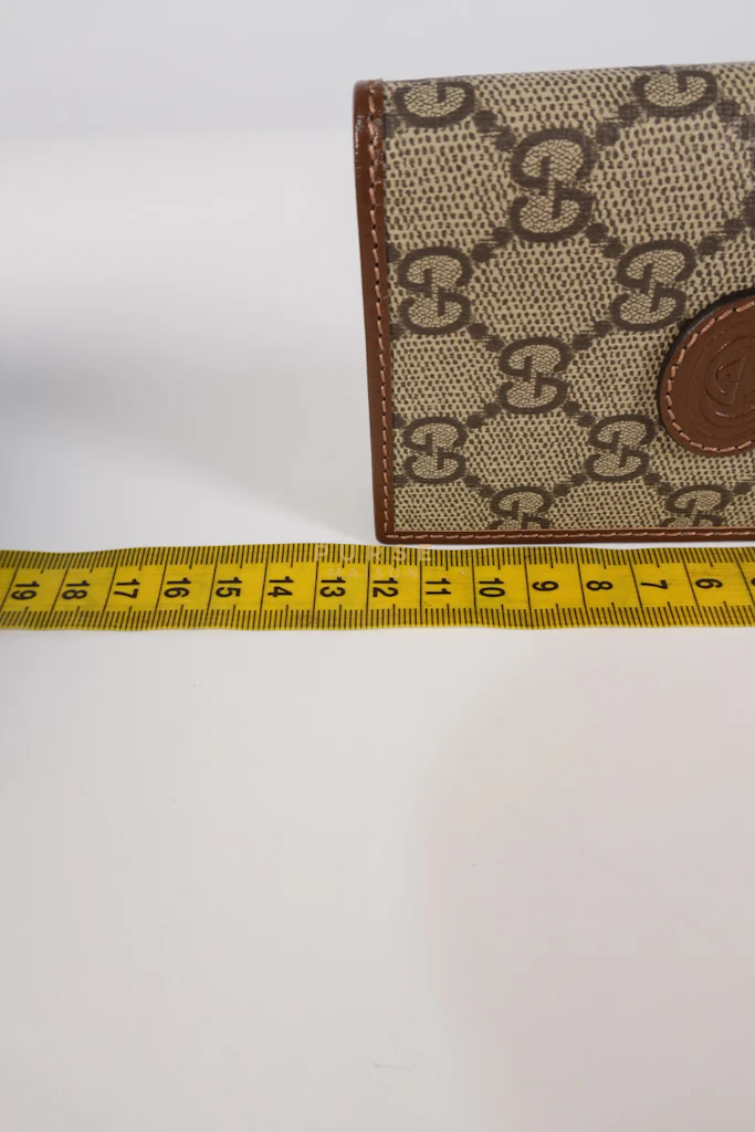 Gucci GG Retro Interlocking G Bi-Fold Card Holder in Supreme Monogram - Image 16