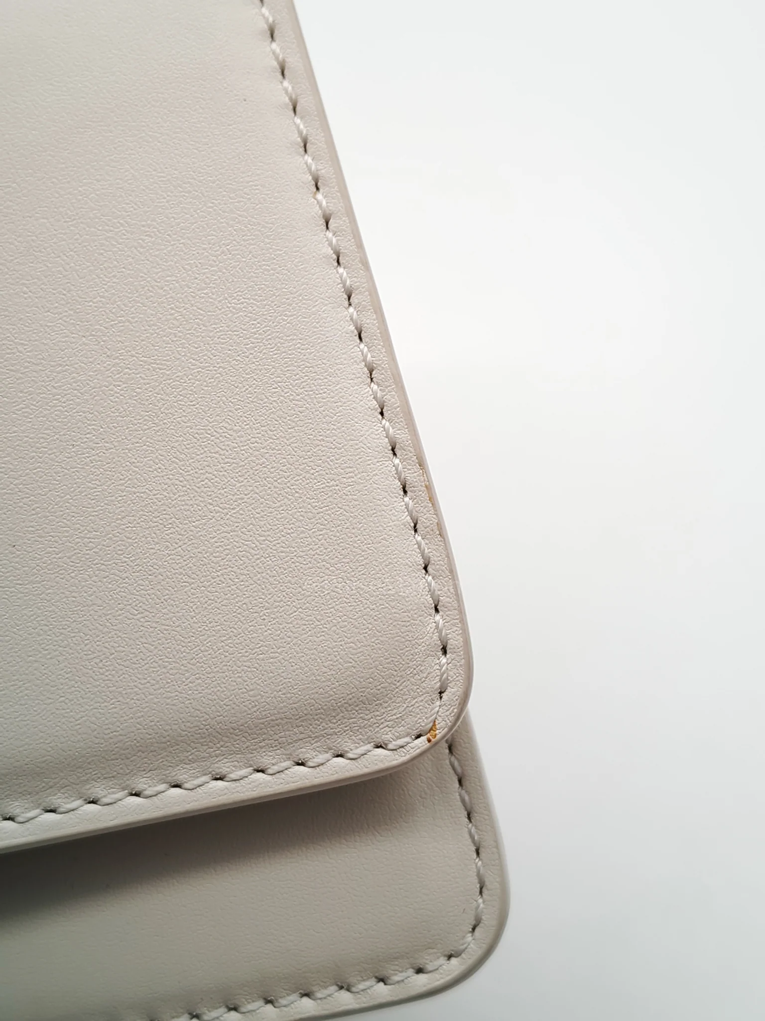 Givenchy Small 4G Sliding Chain Ivory White Shoulder Bag - Image 19