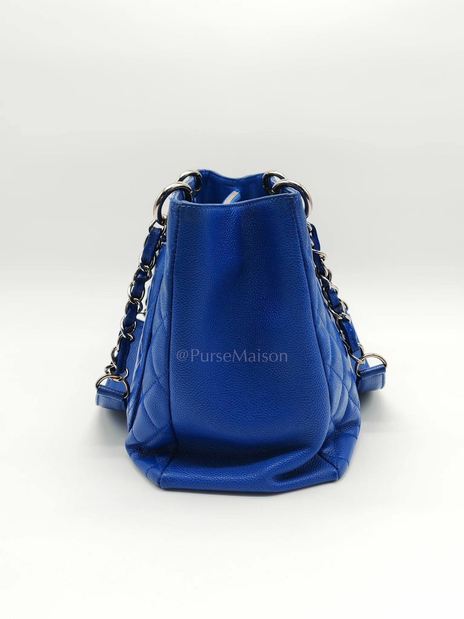 Chanel Grand Shopping Tote (GST) in Blue Caviar Leather and Silver Hardware Series 13 - Image 5