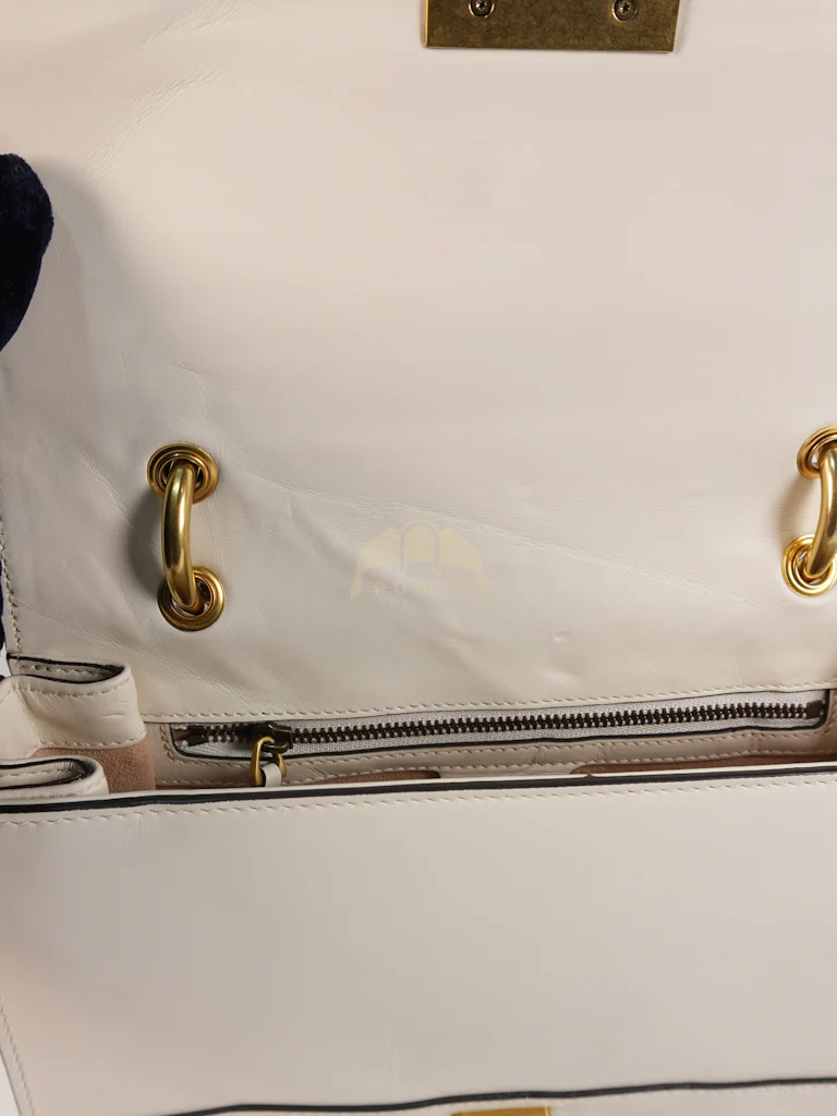 Gucci Queen Margaret Flap Bag in Off-White Calfskin Leather - Image 23