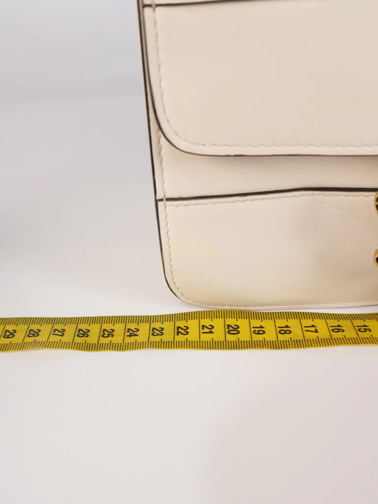 Gucci Queen Margaret Flap Bag in Off-White Calfskin Leather - Image 36
