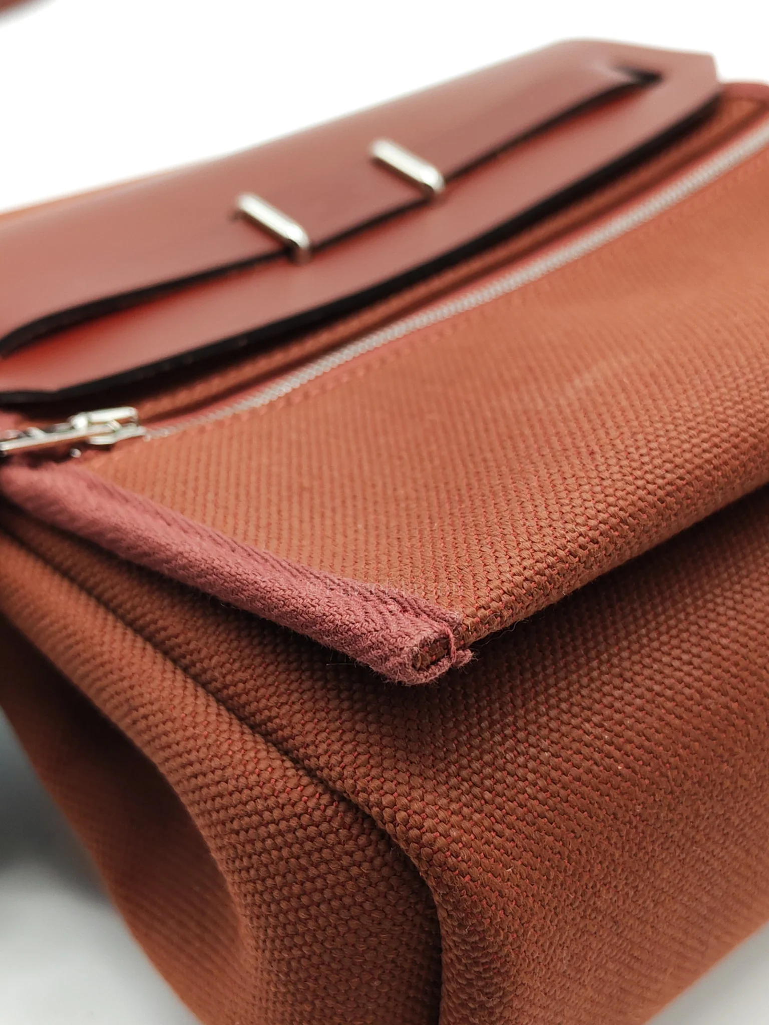 Hermes Herbag Mini in Rouge Canvas and Palladium Hardware Stamp K(2025) - Image 16