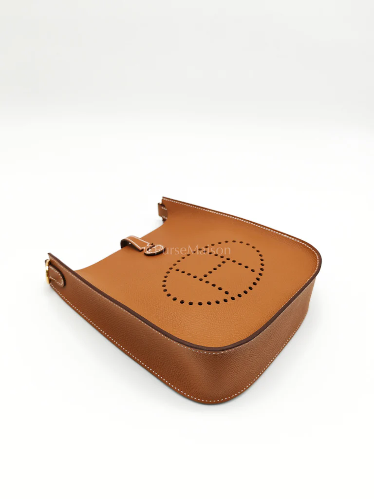 Hermes Evelyne 16 TPM (New Version) Sellier in Gold Epsom Leather and Gold Hardware Stamp K (2025) - Image 8