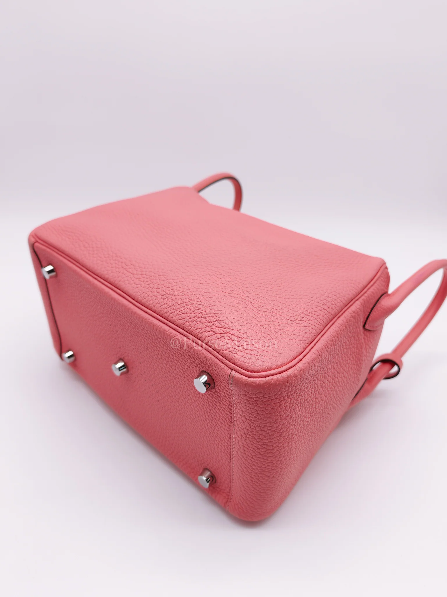 Hermes Lindy 26 in Rose Azalee Clemence Leather and Palladium Hardware Stamp Z (2021) - Image 11