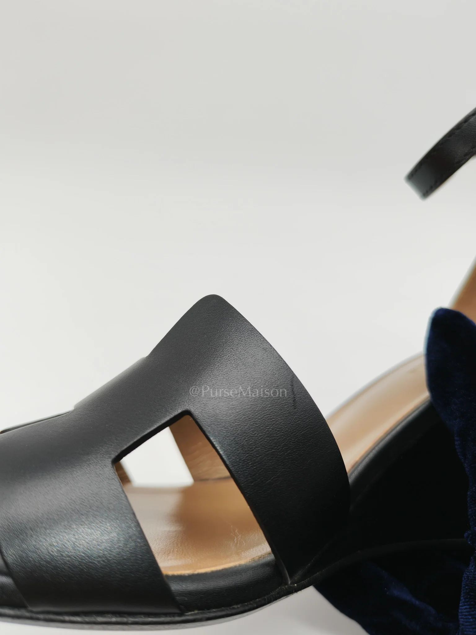 Hermes Legend in Black Swift Leather Sandals Size 37EU (24cm) - Image 17