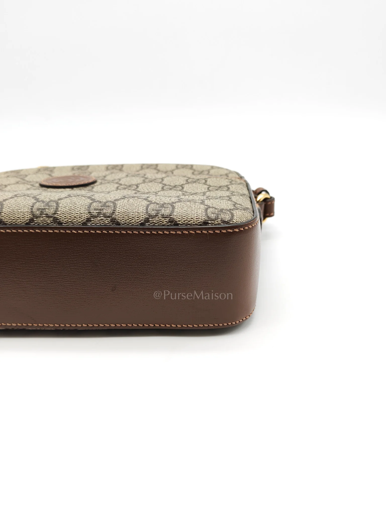 Gucci Interlocking G Messenger Bag in GG Supreme Canvas and Gold Hardware - Image 11