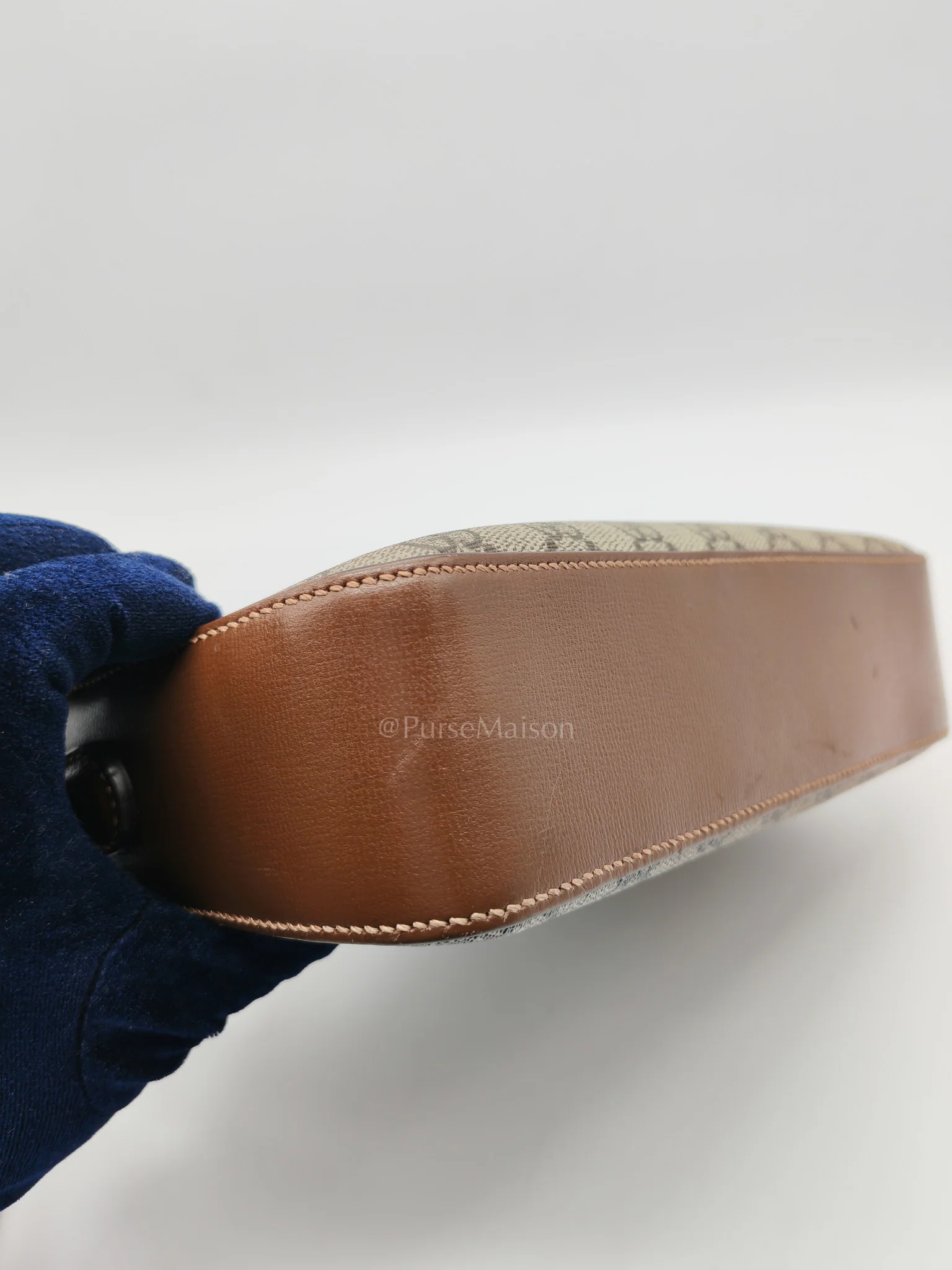 Gucci Interlocking G Messenger Bag in GG Supreme Canvas and Gold Hardware - Image 17
