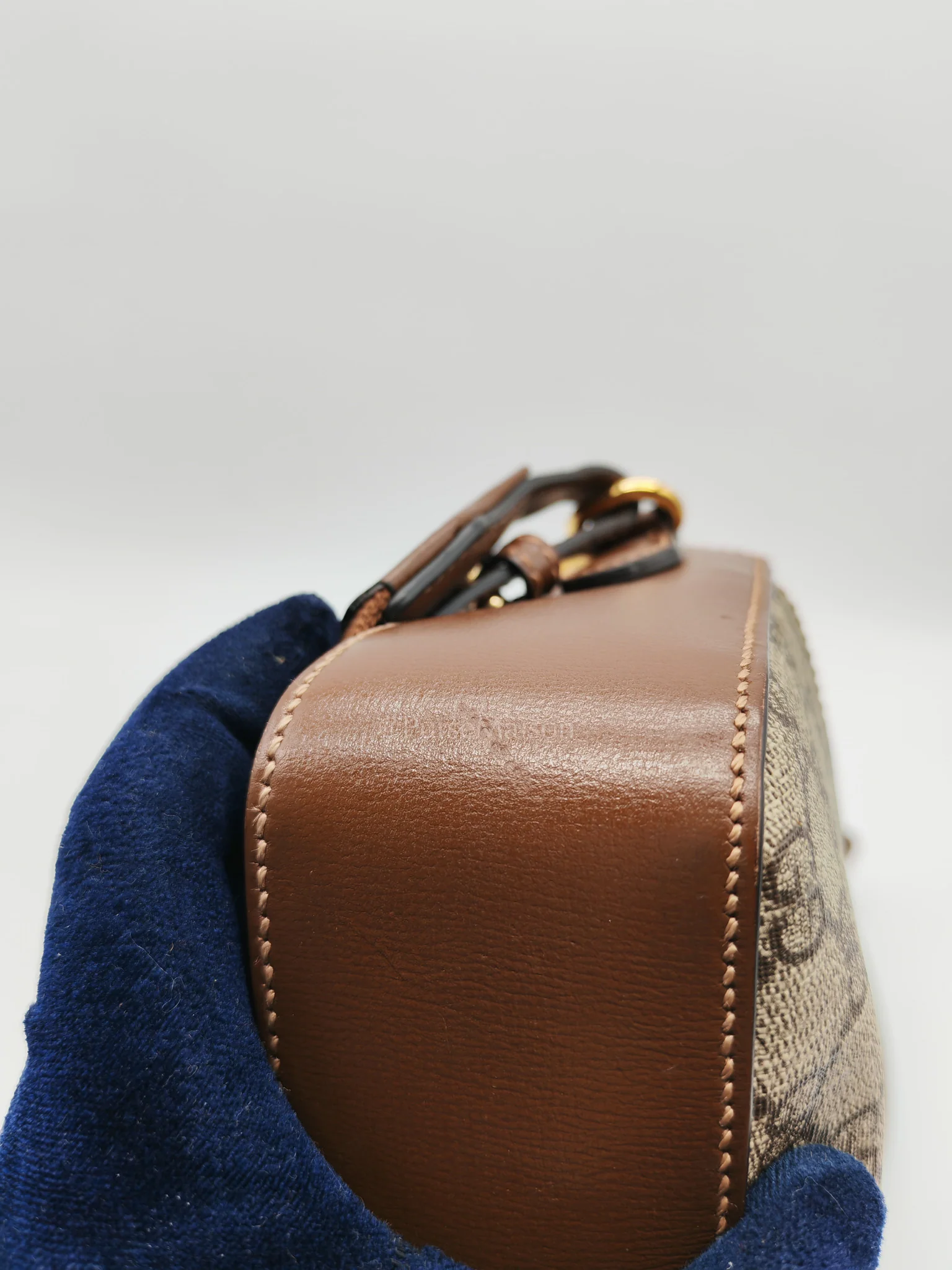 Gucci Interlocking G Messenger Bag in GG Supreme Canvas and Gold Hardware - Image 21