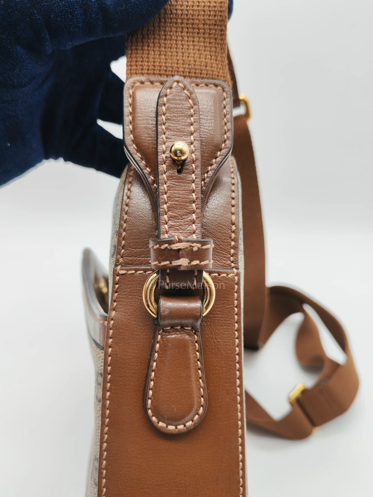 Gucci Interlocking G Messenger Bag in GG Supreme Canvas and Gold Hardware - Image 26