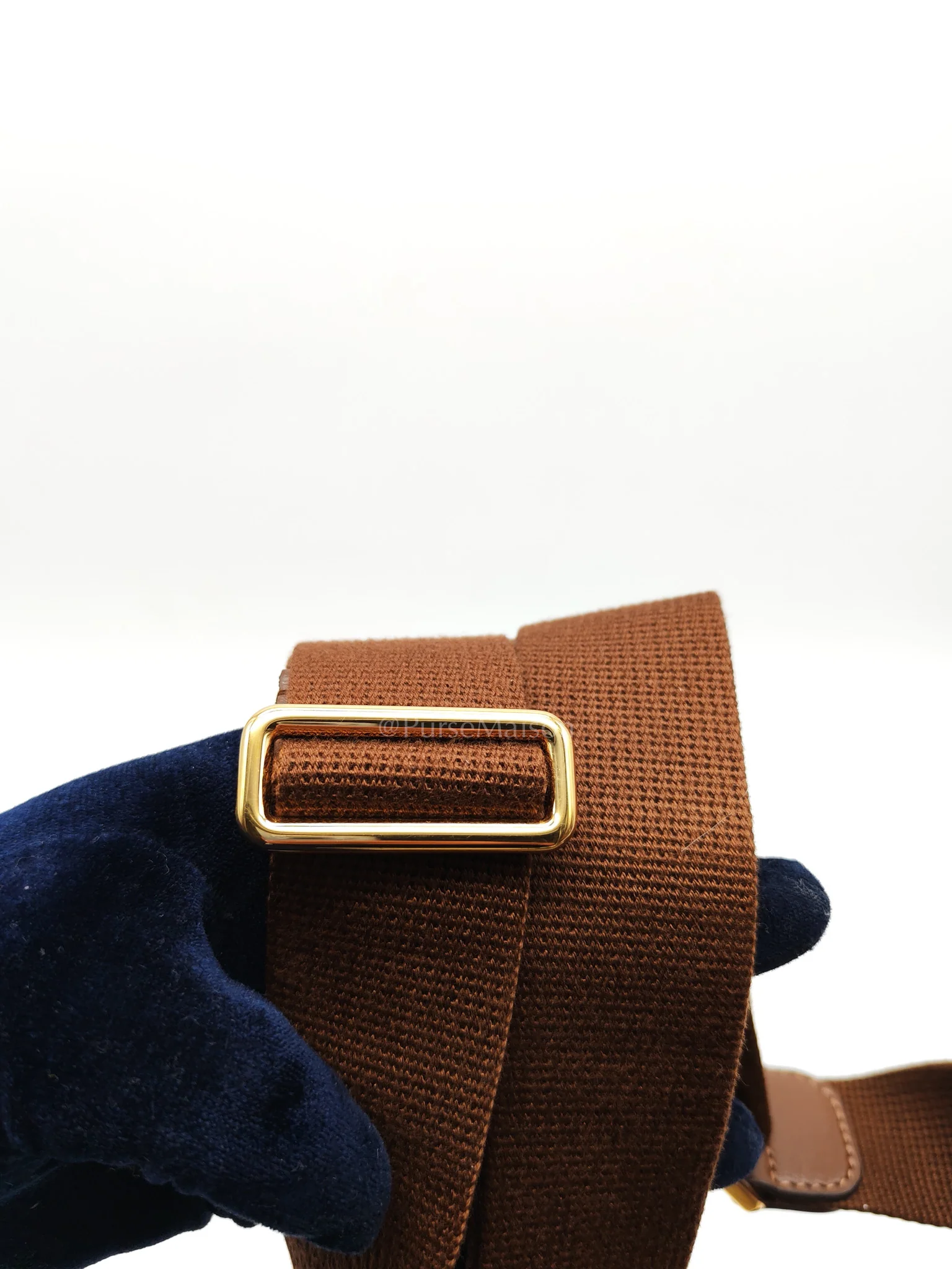 Gucci Interlocking G Messenger Bag in GG Supreme Canvas and Gold Hardware - Image 38