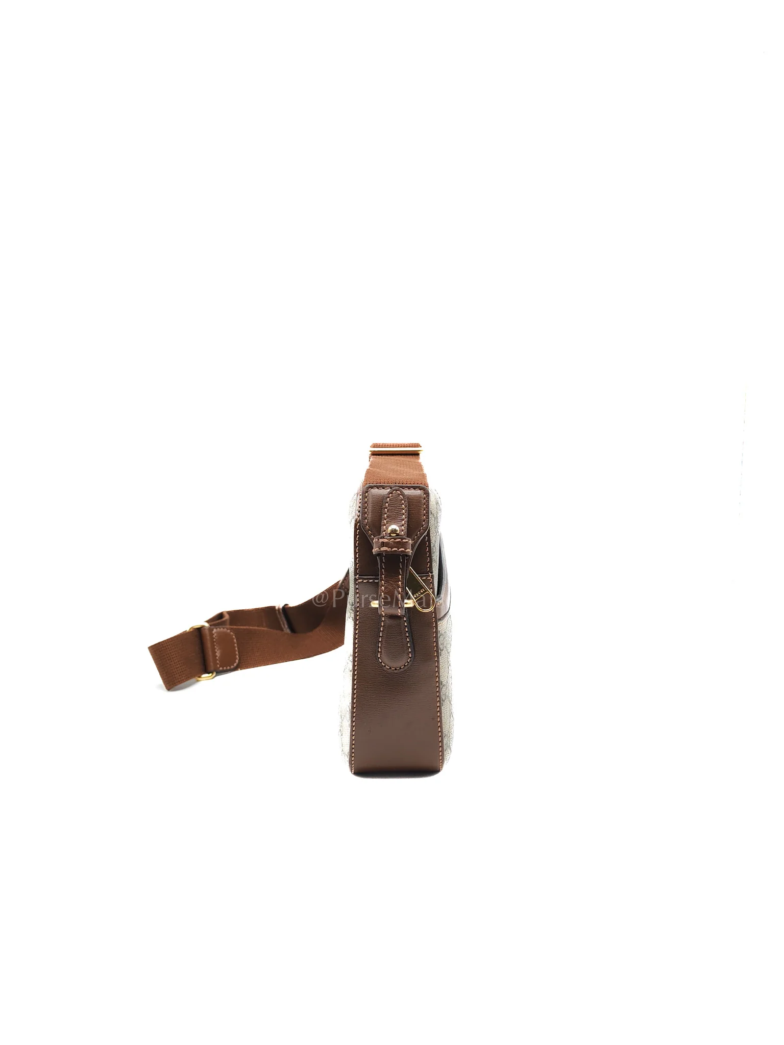 Gucci Interlocking G Messenger Bag in GG Supreme Canvas and Gold Hardware - Image 6