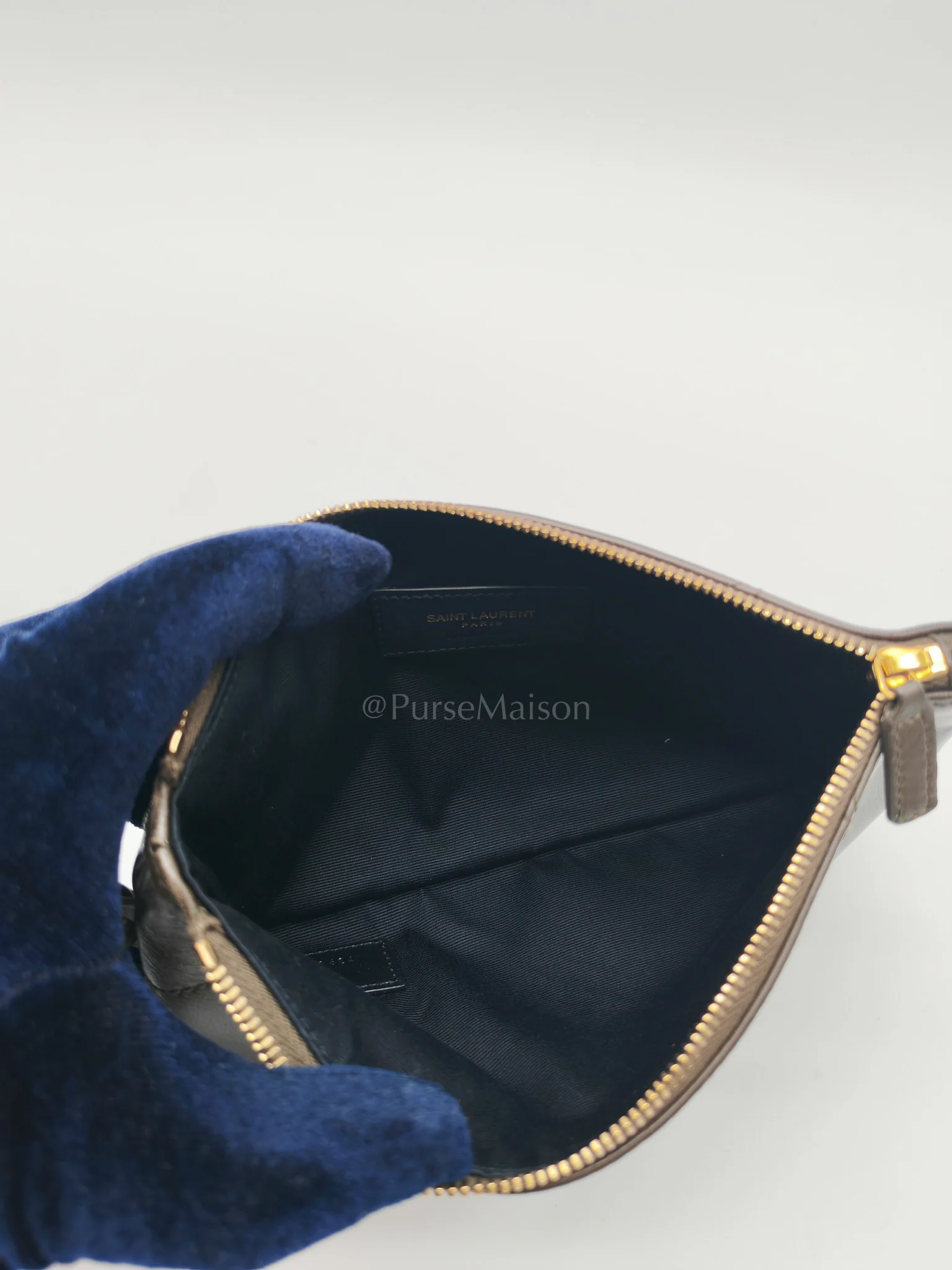Yves Saint Laurent Jamie Pochon in Light Musk Lambskin Leather Gold Hardware - Image 23